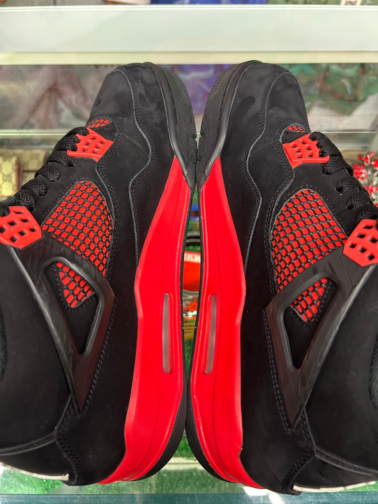 JORDAN 4 RED THUNDER (PRE-OWNED W/BOX)