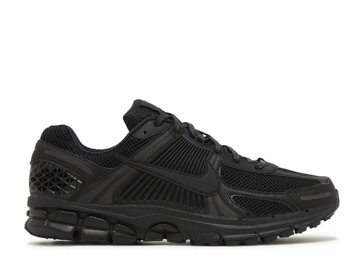 VOMERO ZOOM BLACK