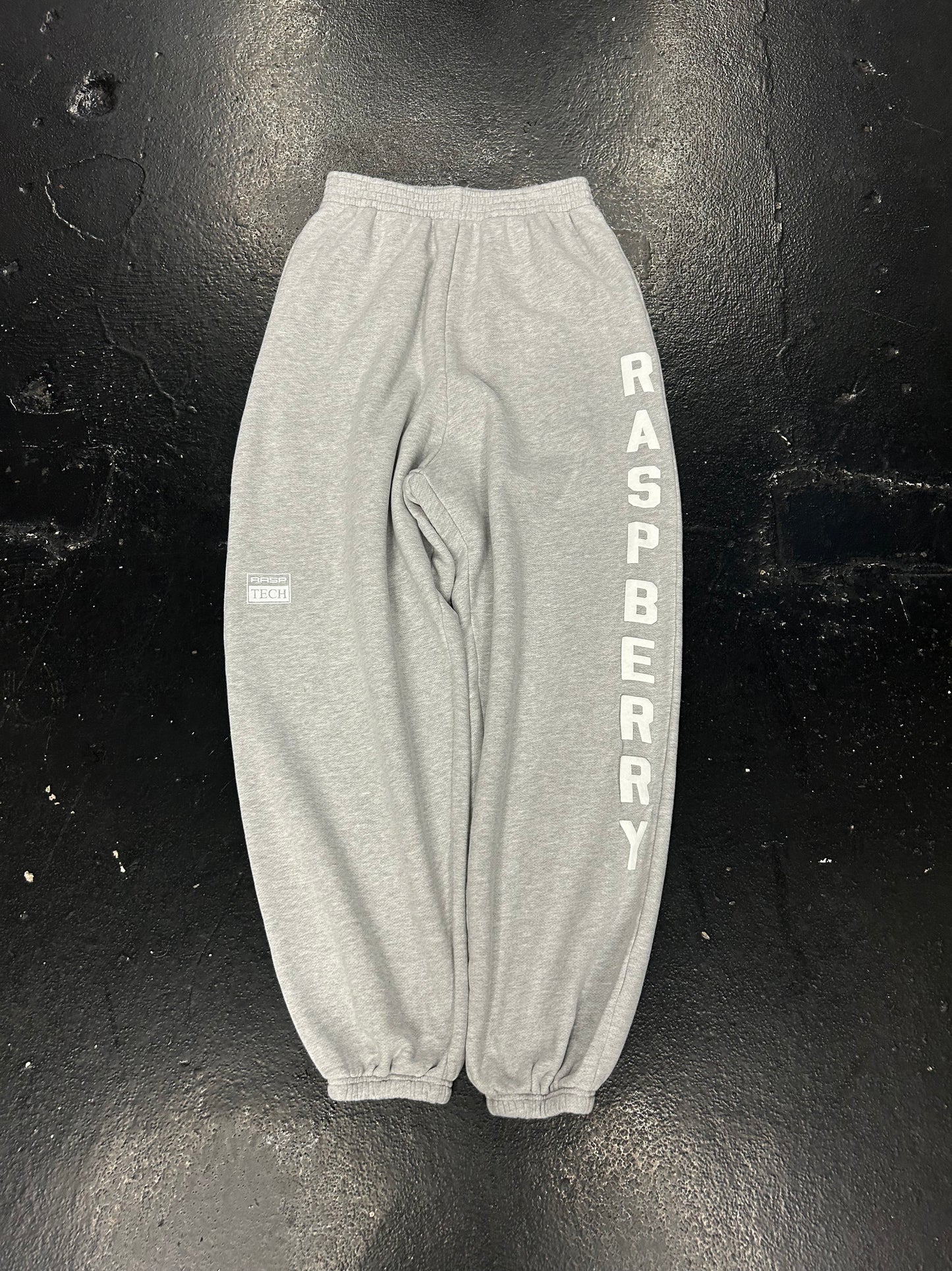 RASPBERRY HILLS GREY CUFFED SWEATPANTS (BRAND NEW)
