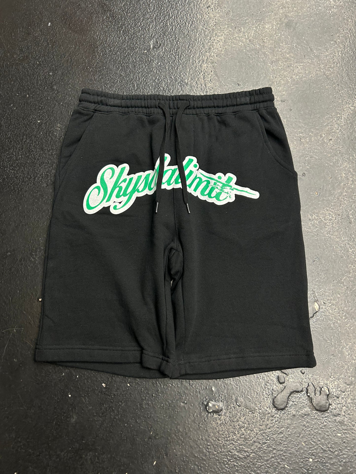 SDL SKYS DA LIMIT BLACK SWEATSHORTS (BRAND NEW)