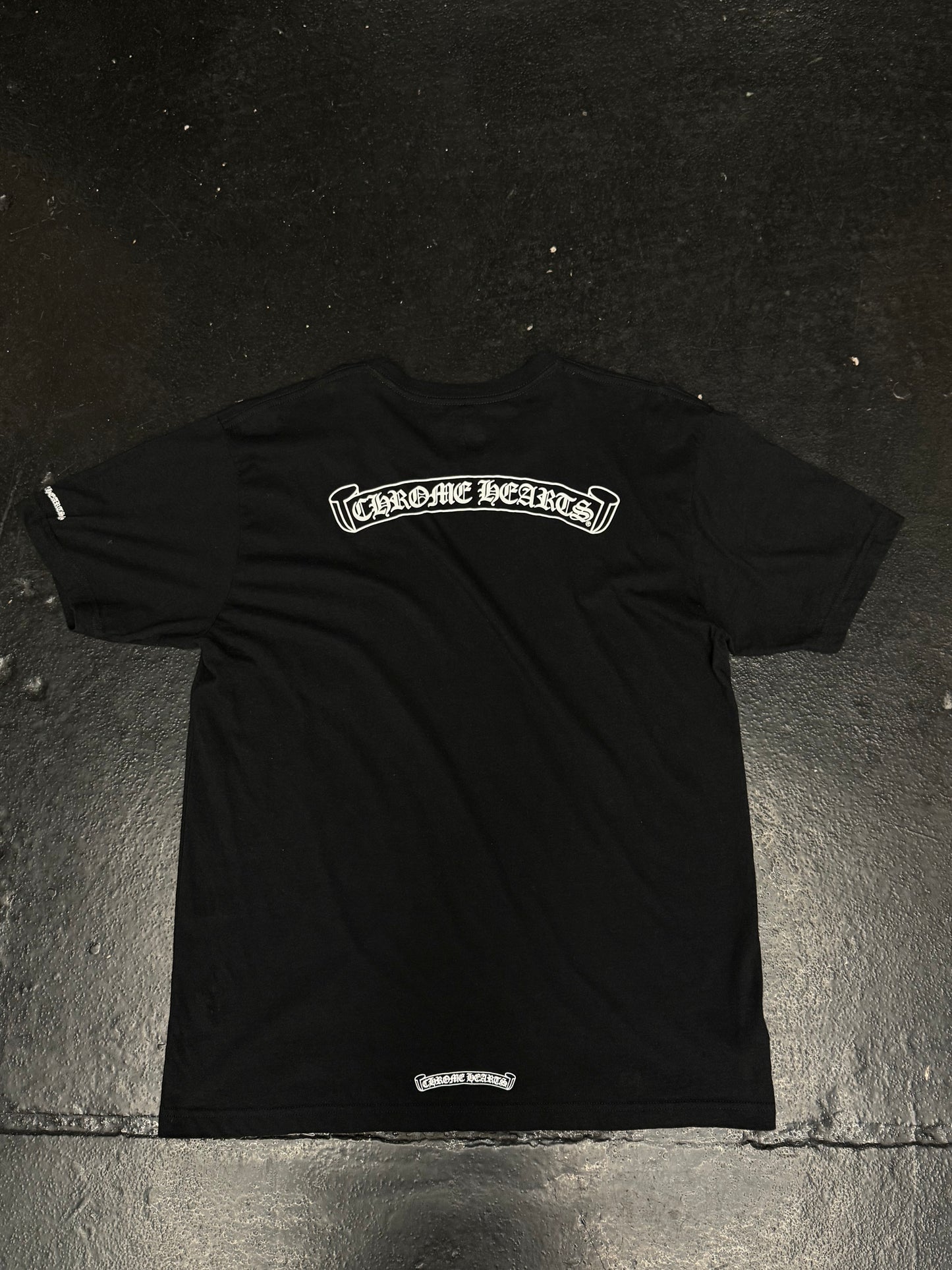 CHROME HEARTS SCROLL LOGO TEE (PRE-OWNED)