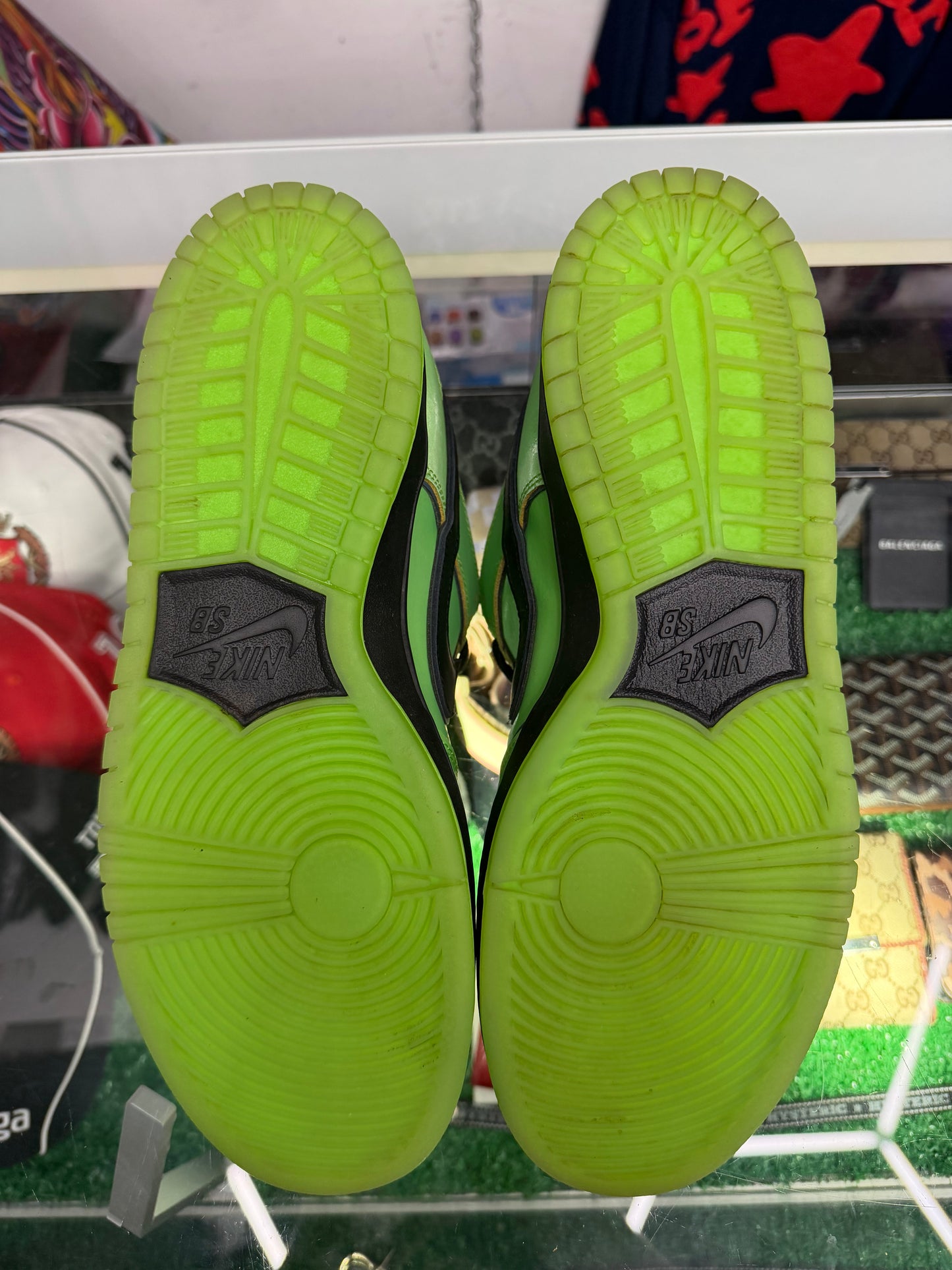 DUNK LOW SB GREEN POWER PUFF GIRLS (PRE-OWNED NO BOX)
