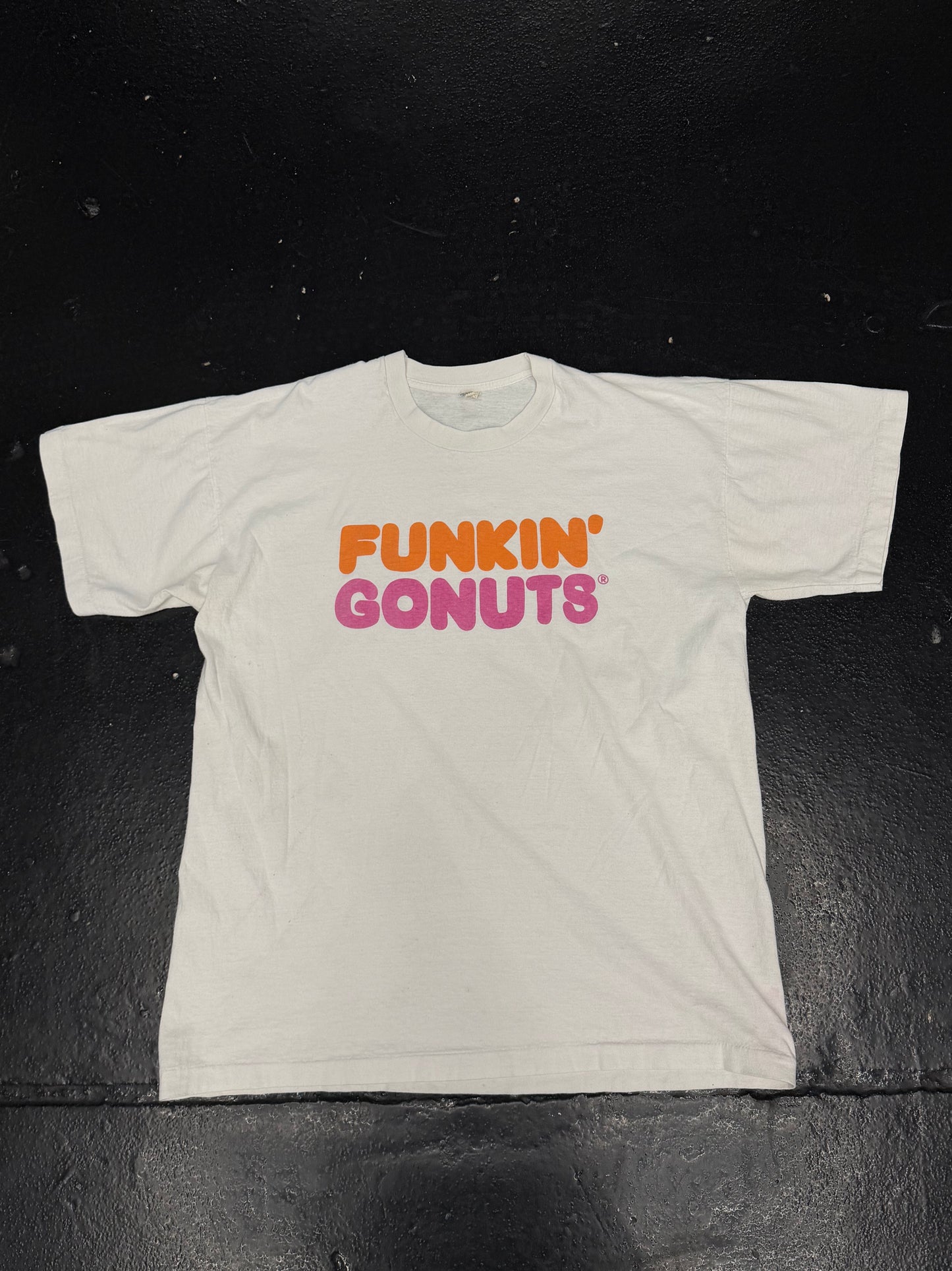 FUNKIN DONUTS T-SHIRT