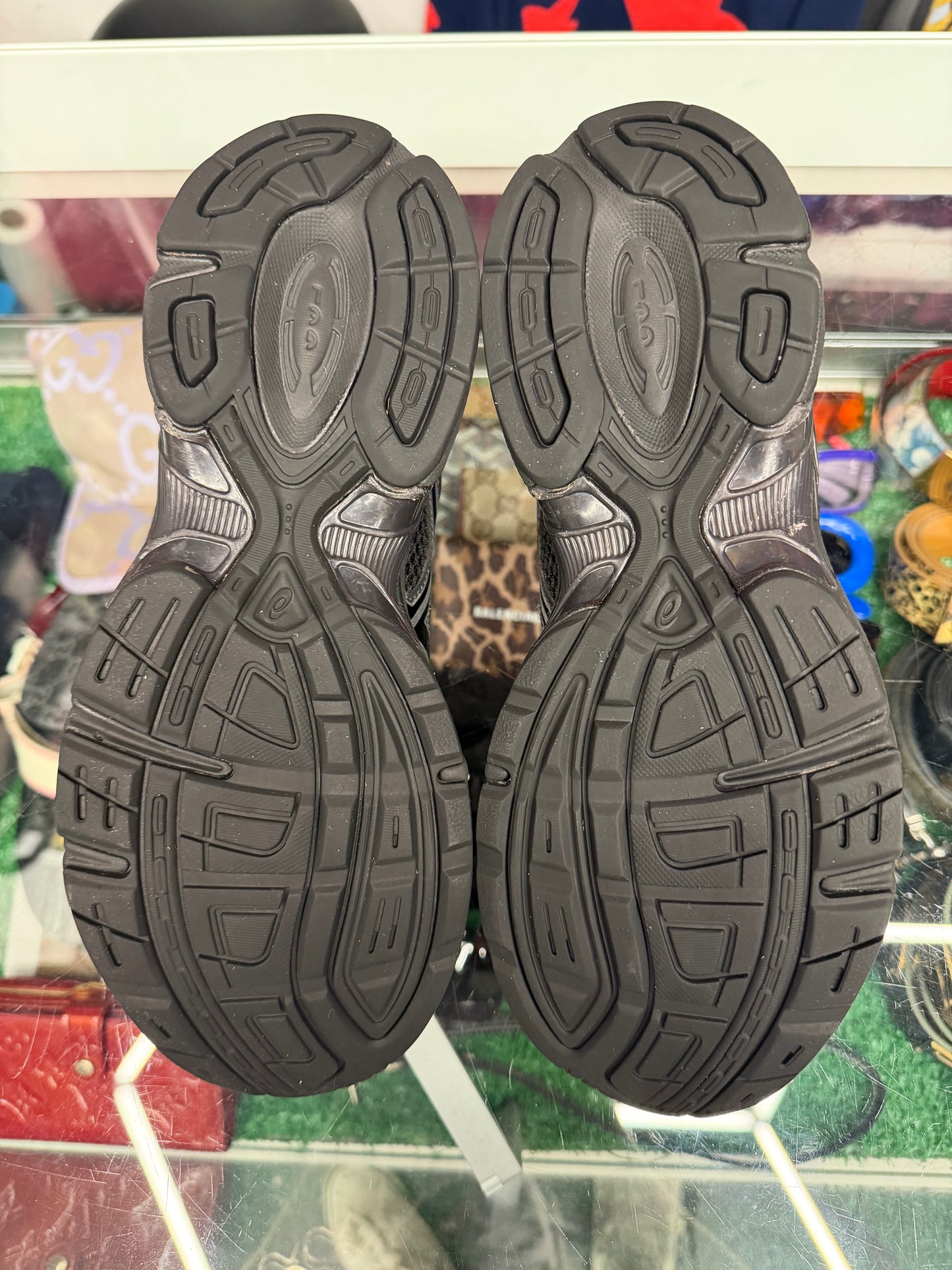 ASIC GEL-1130 BLACK (PRE-OWNED W/ BOX)