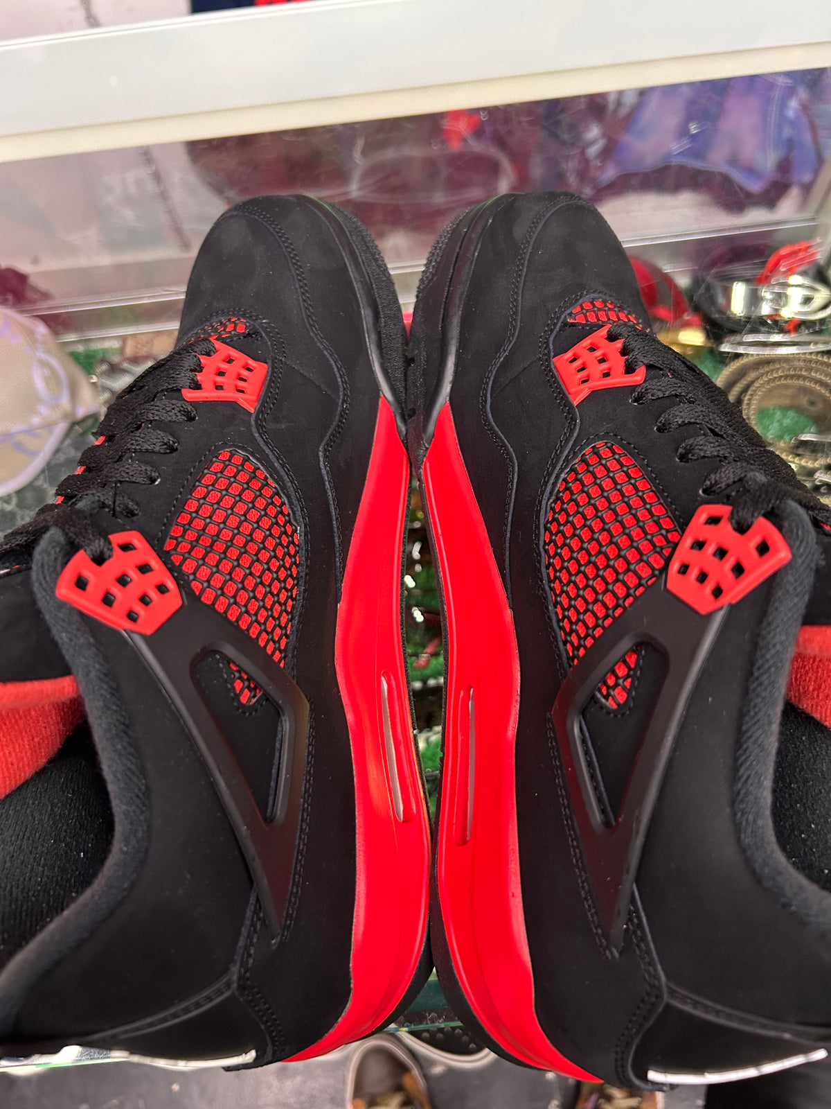 JORDAN 4 RED THUNDER (PRE-OWNED W/ BOX)
