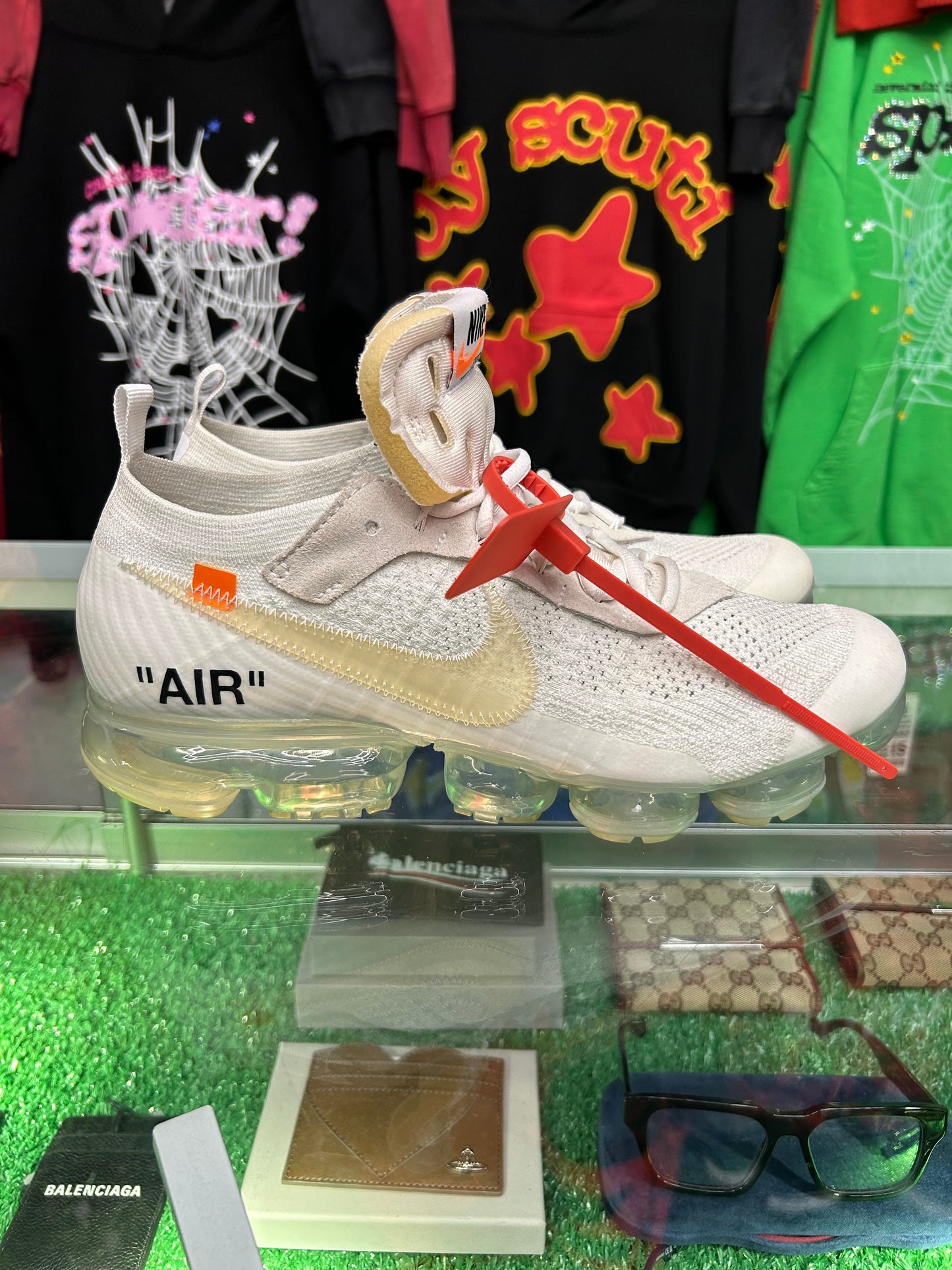 OFF-WHITE NIKE VAPORMAX THE 10 (PRE-OWNED / WITH BOX)