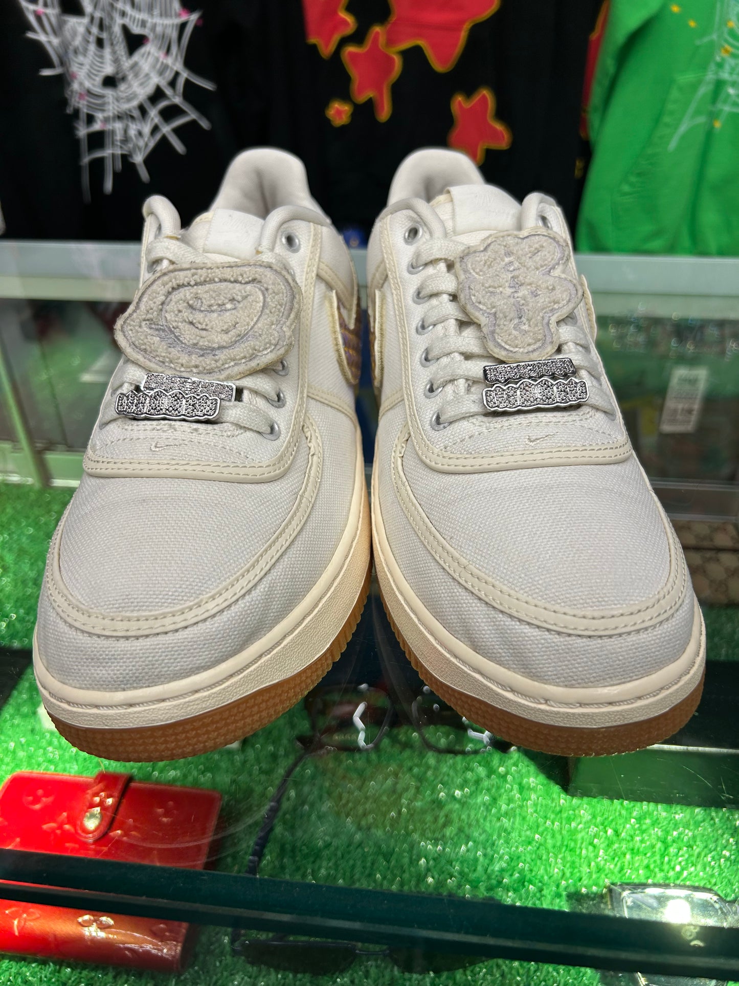 AIR FORCE 1 TRAVIS SCOTT NIKE “SAIL GUM” (PRE-OWNED W/ BOX)