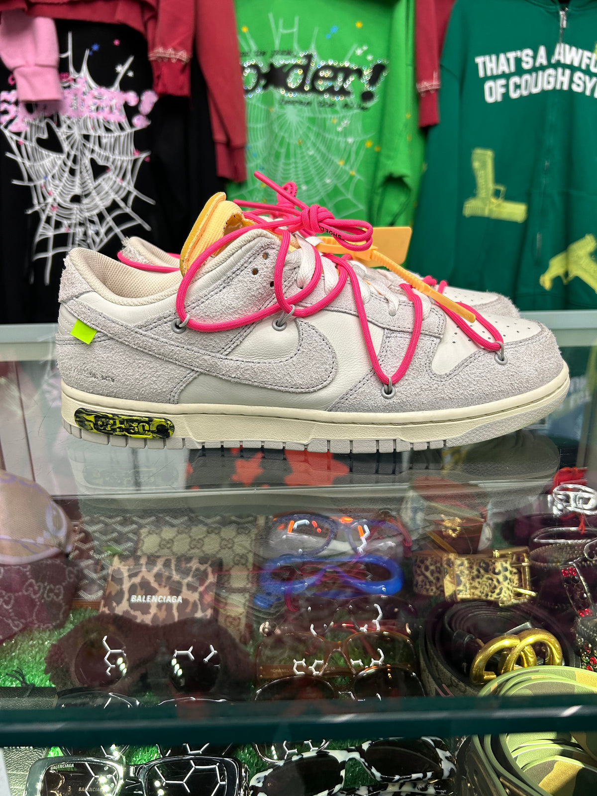 DUNK LOW OFF-WHITE LOT 17 (PRE-OWNED W/ BOX)