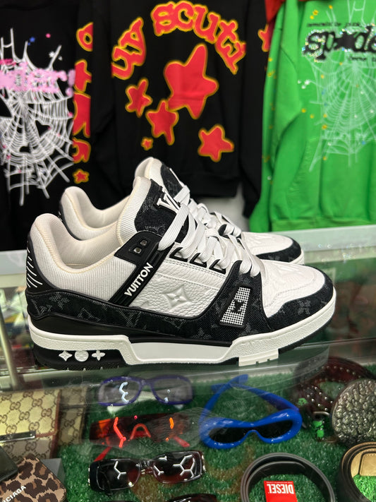 LOUIS VUITTON LV TRAINER WHITE BLACK (PRE-OWNED W/ BOX)