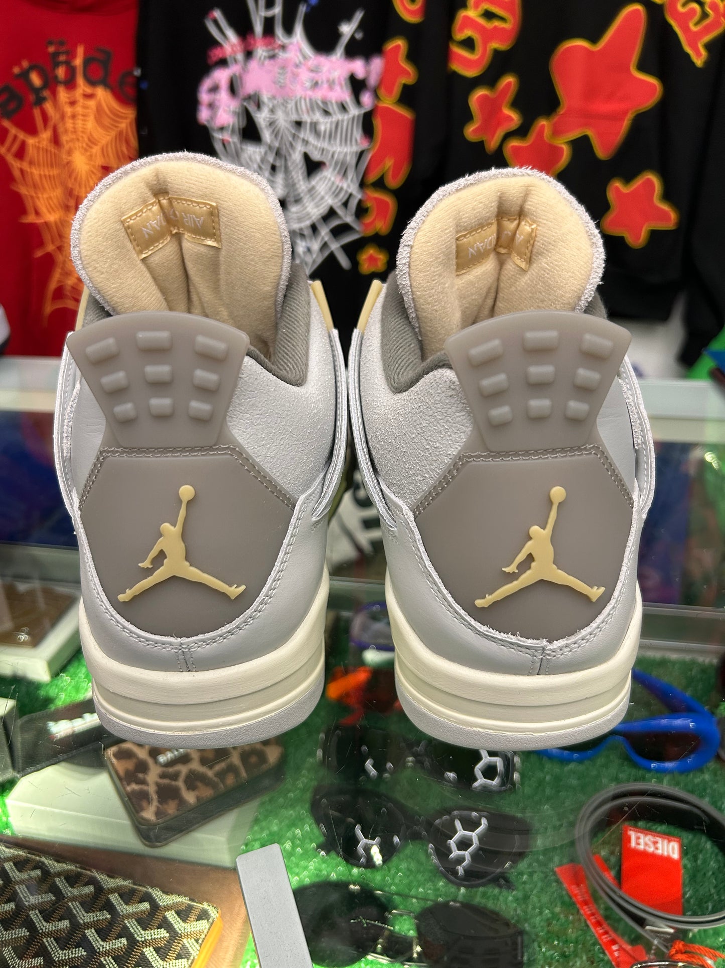 JORDAN 4 CRAFT (PRE-OWNED W/ BOX)