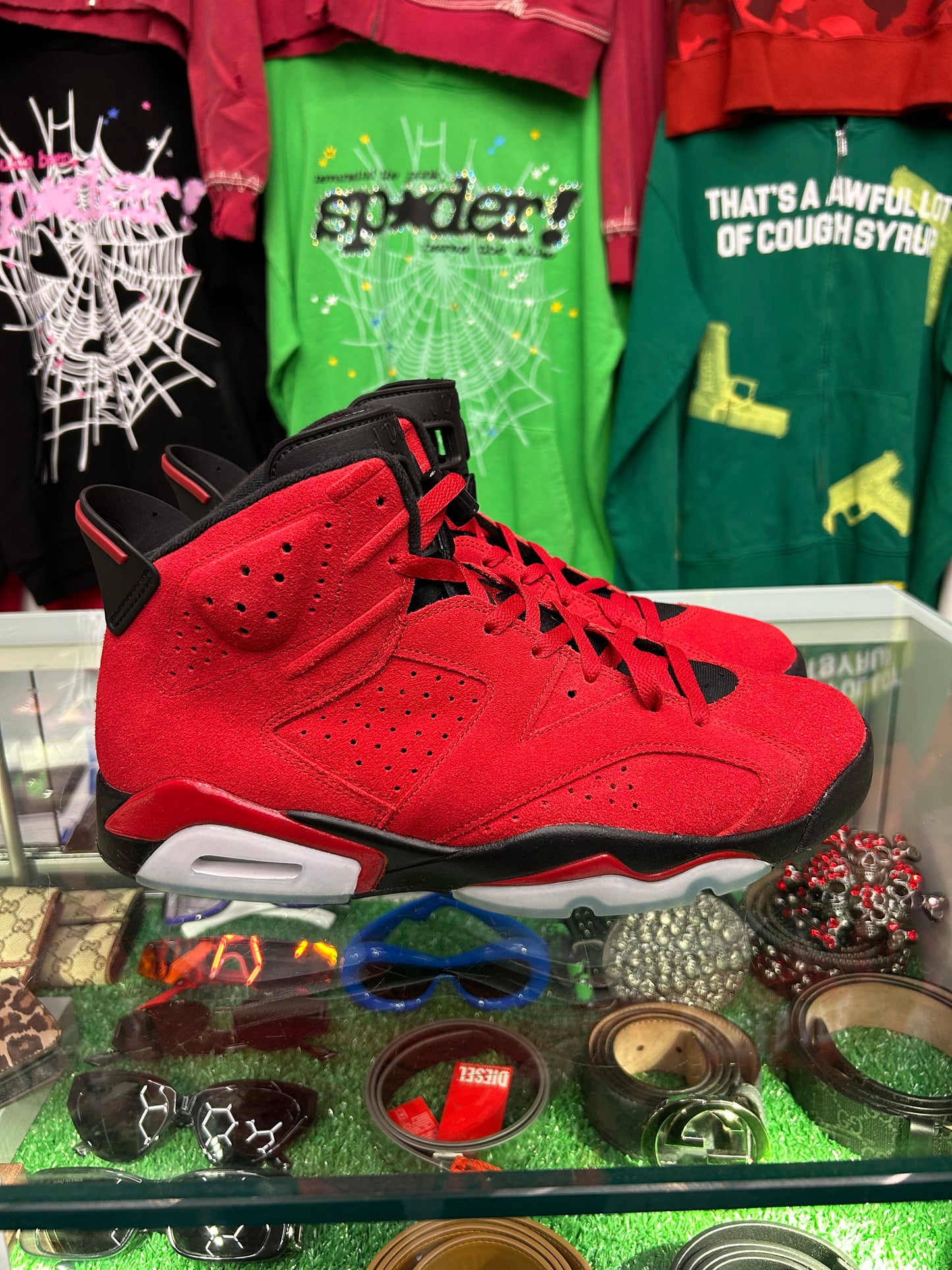 JORDAN 6 TORO BRAVO (PRE-OWNED W/ BOX)