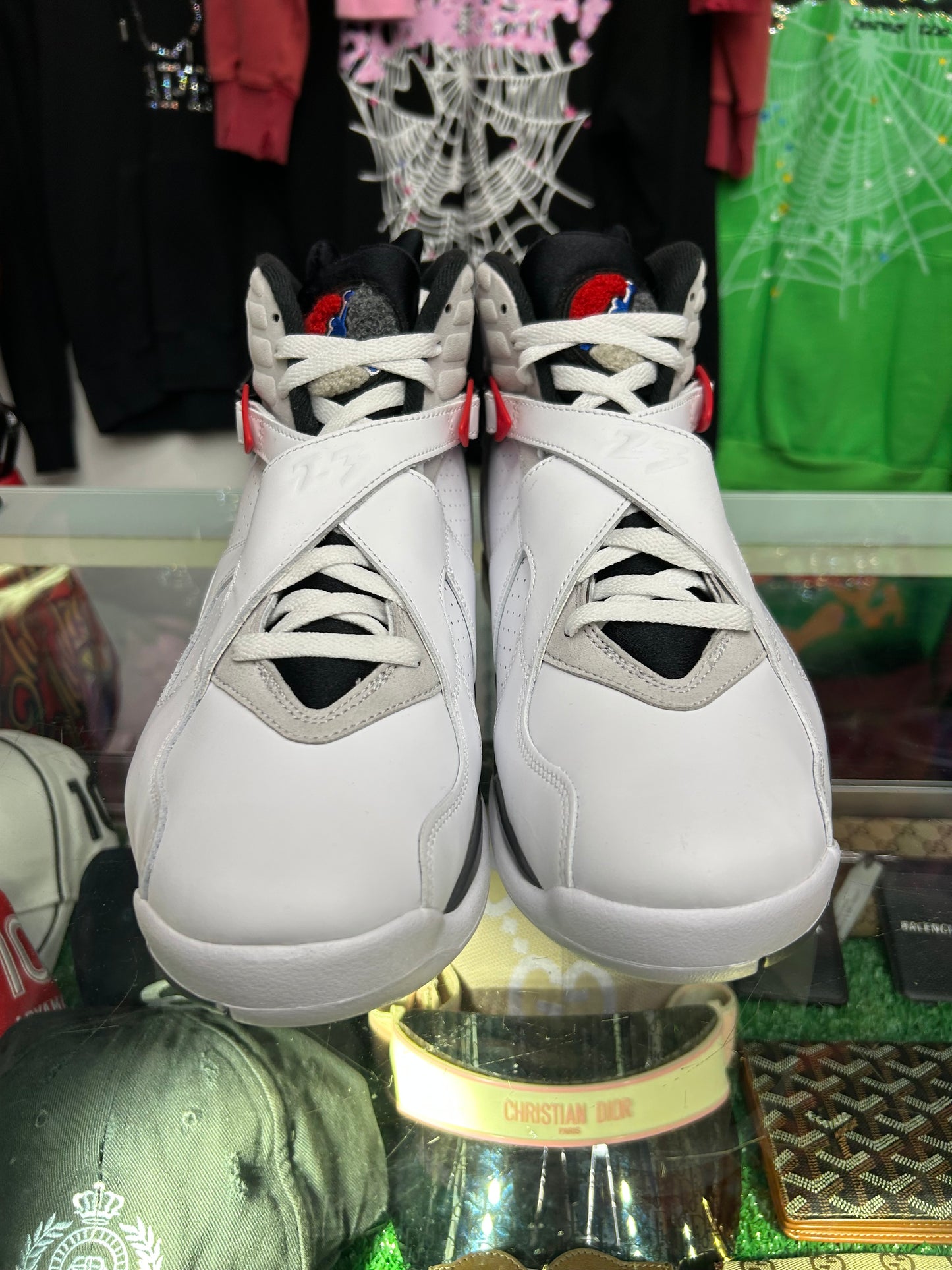 JORDAN 8 BUGS BUNNY (PRE-OWNED W/ BOX)