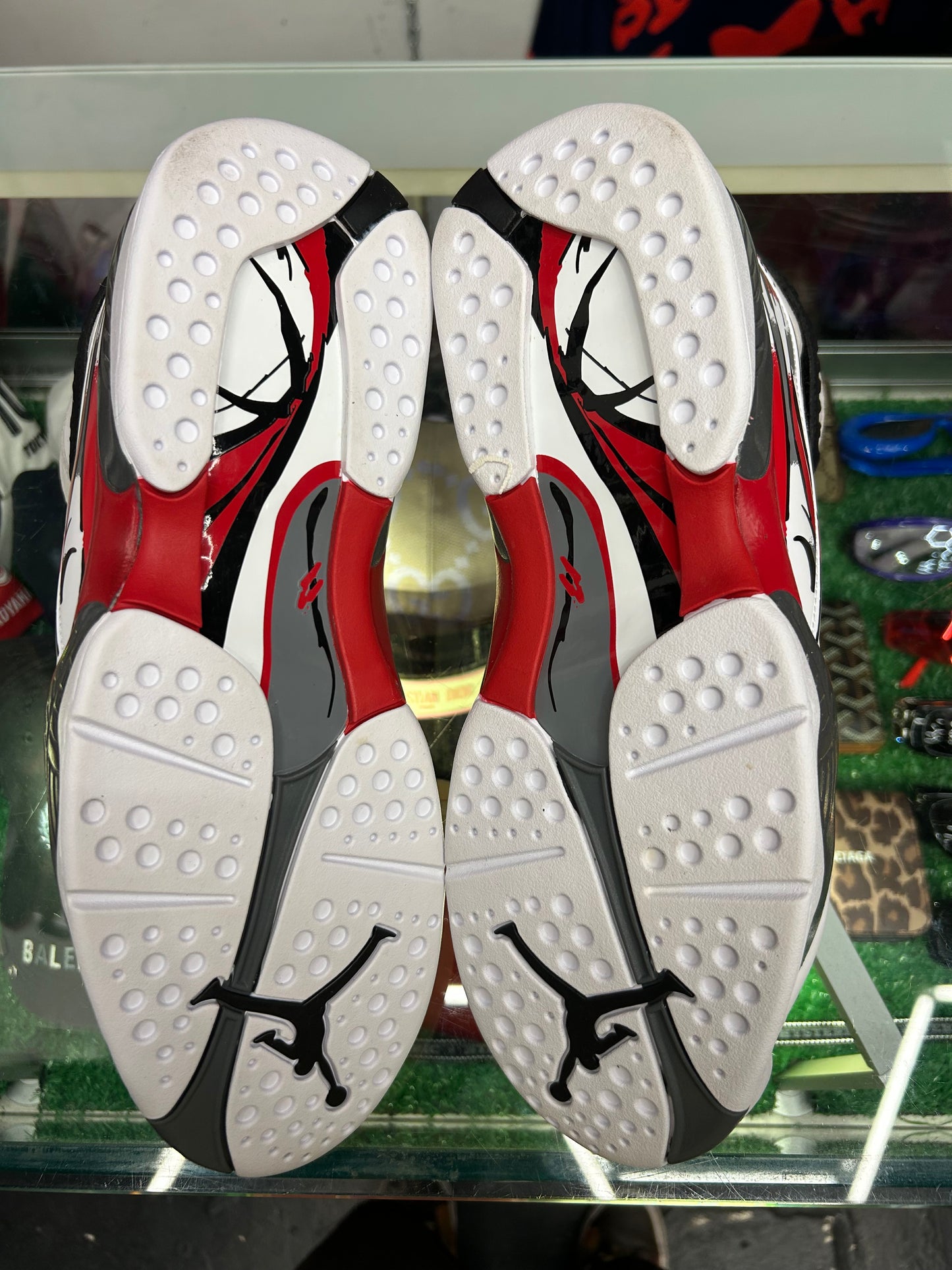 JORDAN 8 BUGS BUNNY (PRE-OWNED W/ BOX)