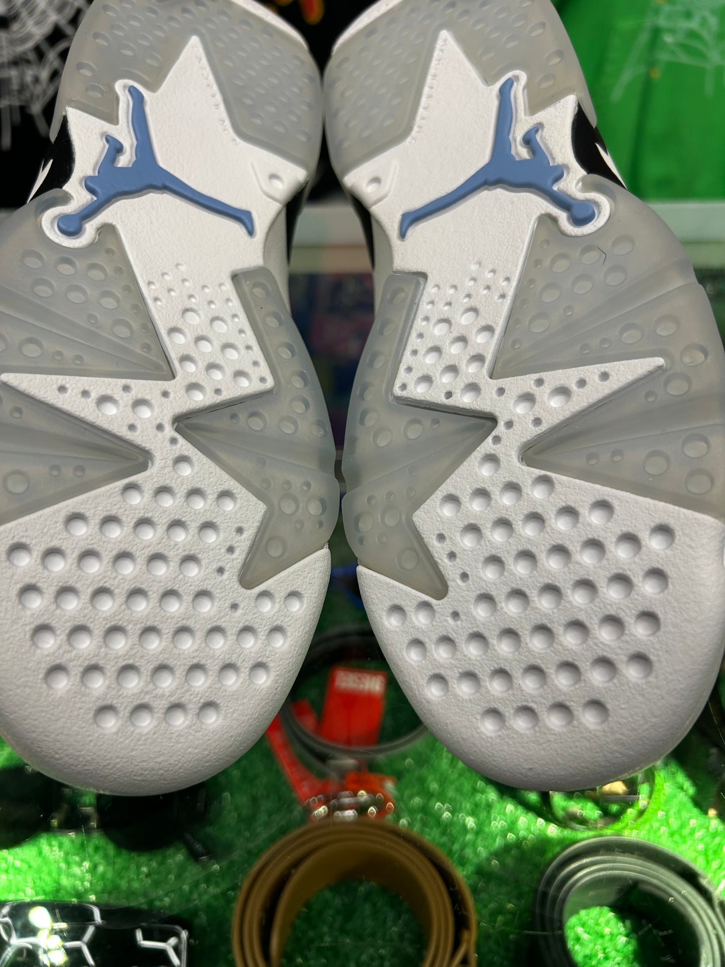 JORDAN 6 UNC (PRE-OWNED W/ BOX)