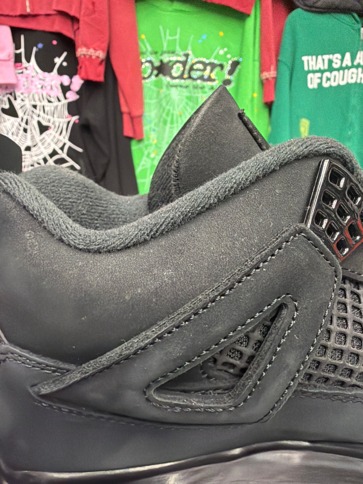 JORDAN 4 BLACK CAT (PRE-OWNED W/ BOX)