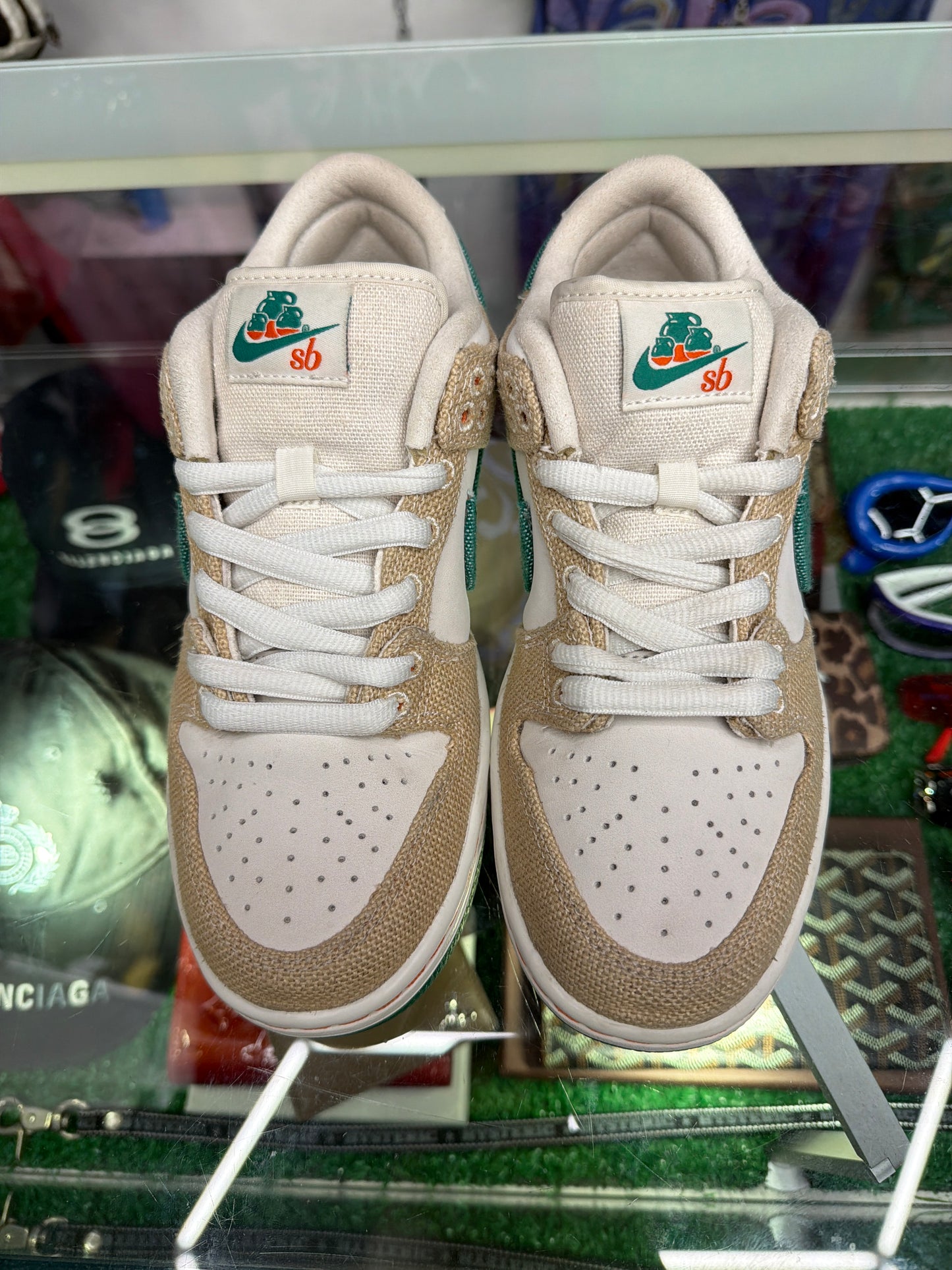 DUNK LOW JARRITOS (PRE-OWNED NO BOX)