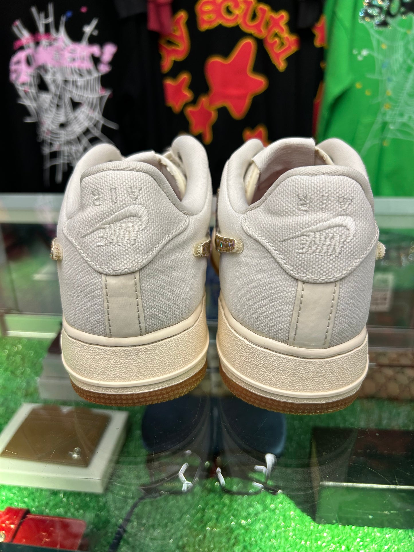 AIR FORCE 1 TRAVIS SCOTT NIKE “SAIL GUM” (PRE-OWNED W/ BOX)
