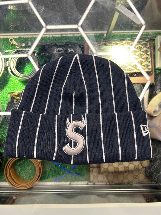 SUPREME NEW ERA DEVIL S LOGO BLUE STRIPED BEANIE (VNDS)