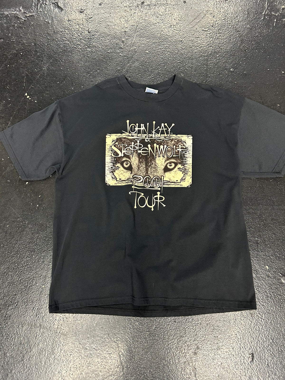 JOHN KAY & STEPPENWOLF 2001 TOUR BLACK TEE