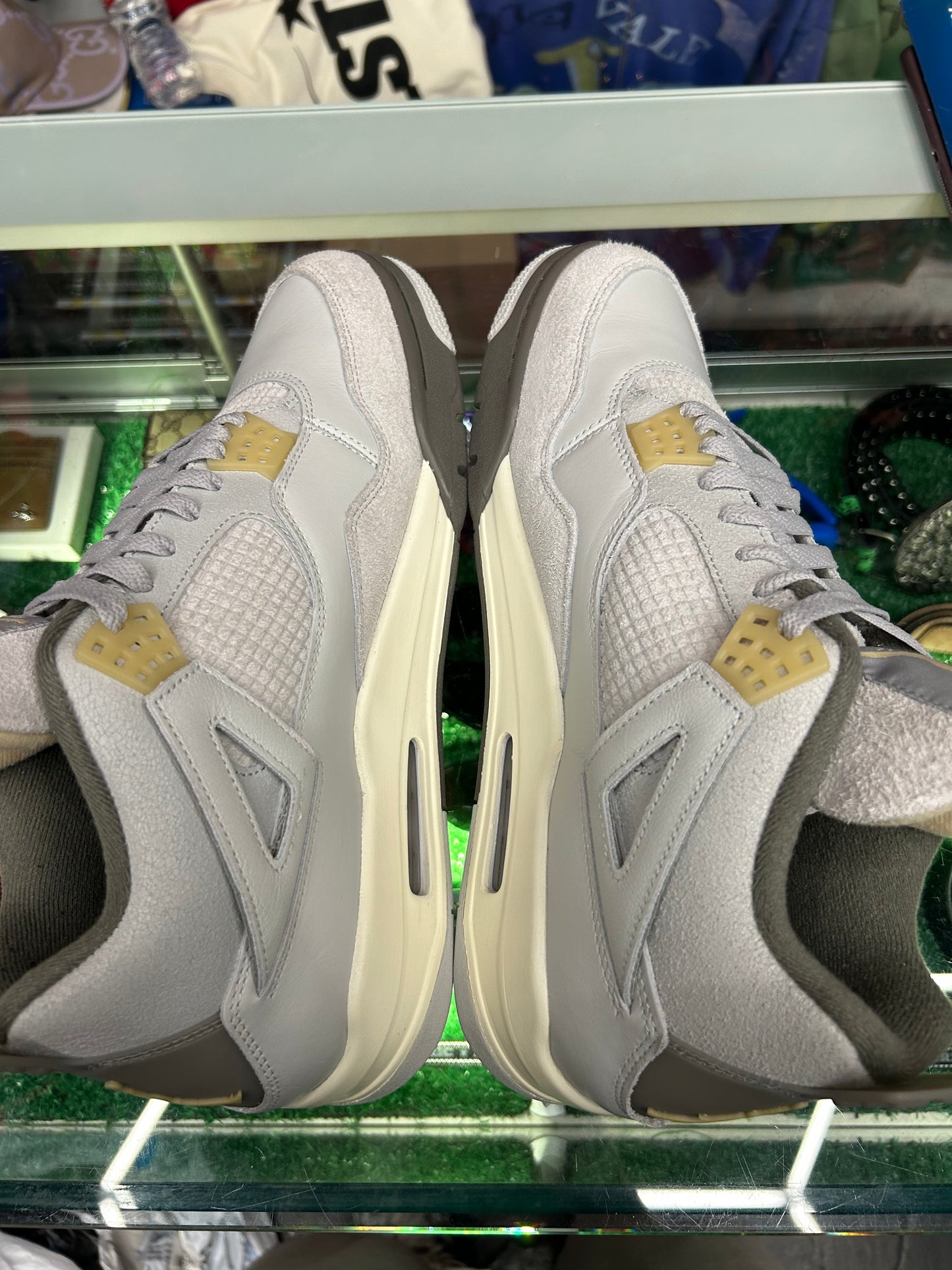 JORDAN 4 CRAFT (PRE-OWNED W/ BOX)