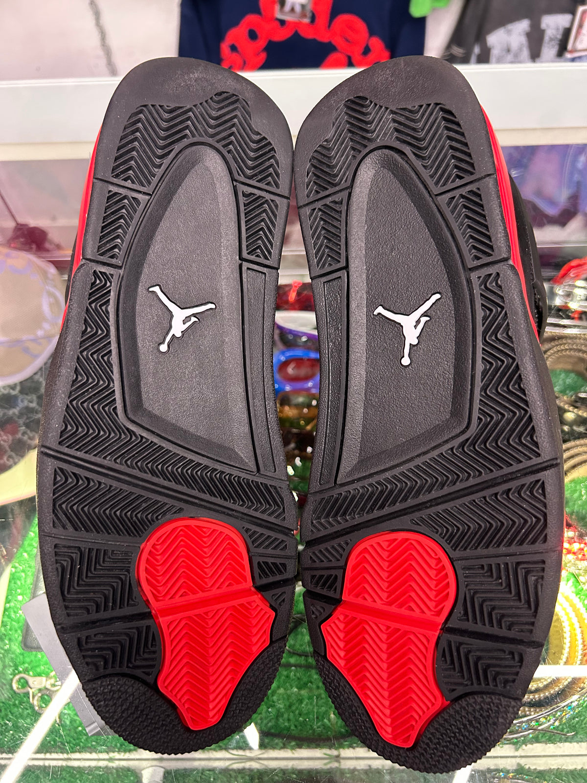JORDAN 4 RED THUNDER (PRE-OWNED W/ BOX)
