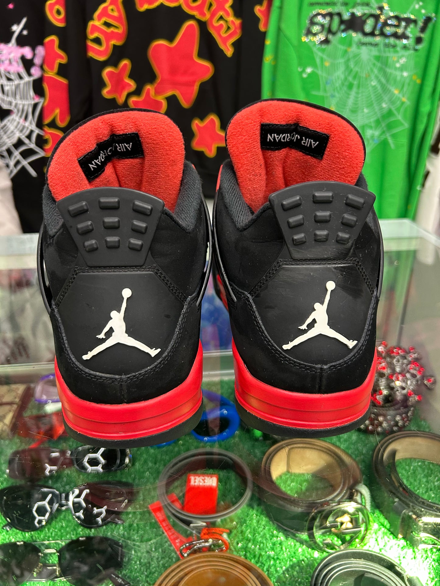 JORDAN 4 RED THUNDER (PRE-OWNED W/BOX)