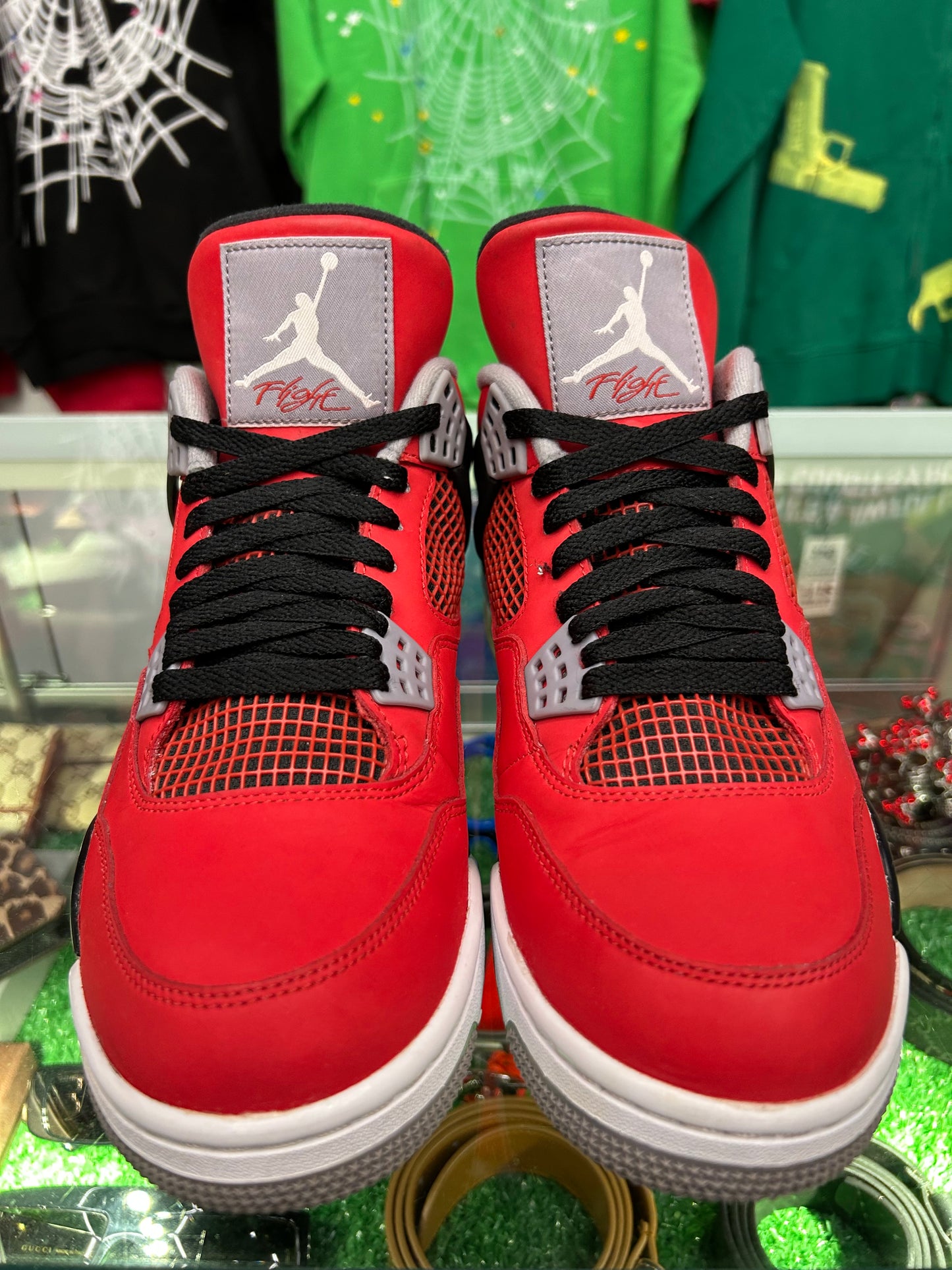 JORDAN 4 TORO BRAVO (PRE-OWNED W/ BOX)