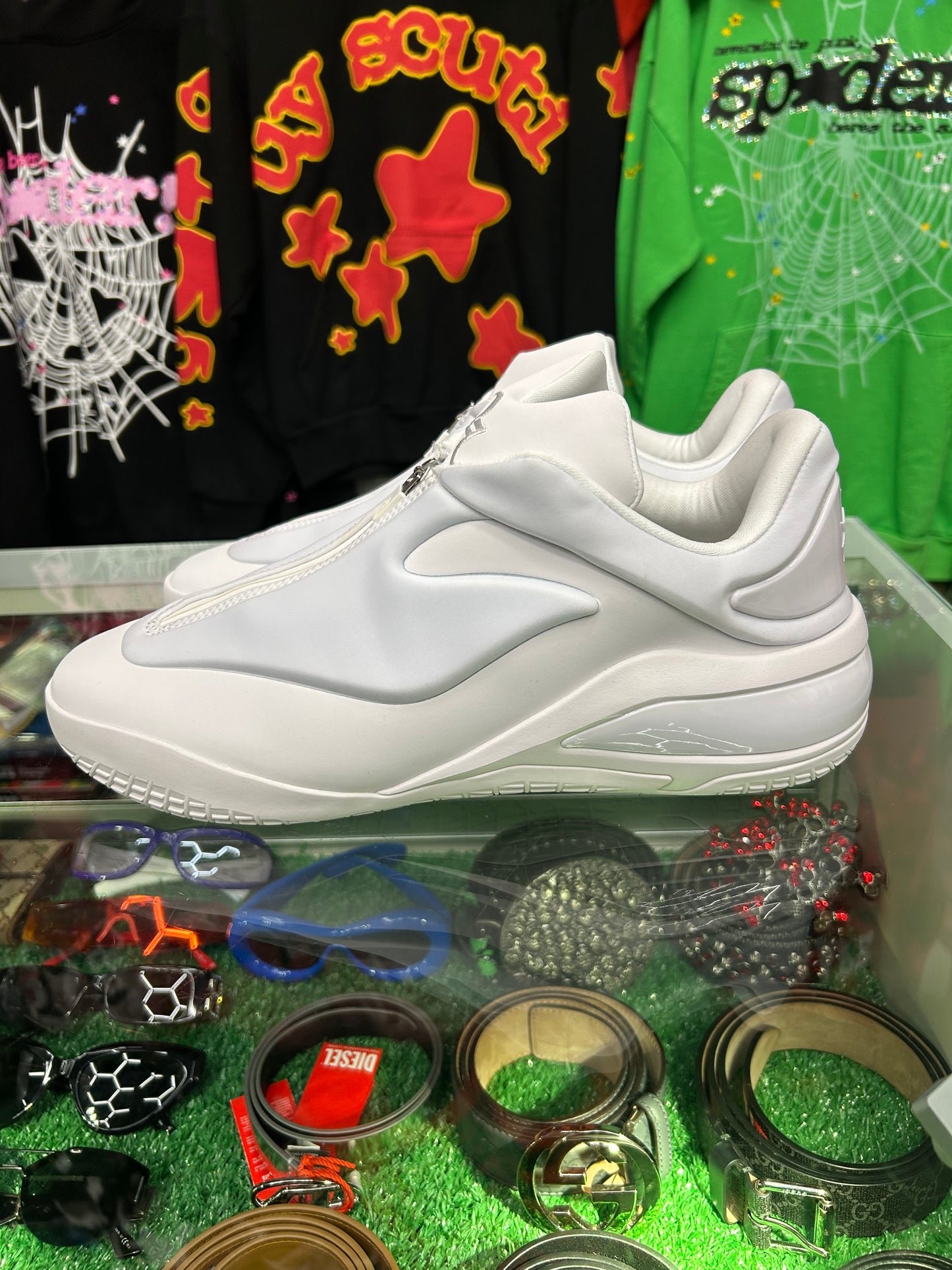 SHAI 001 WHITE (PRE-OWNED W/ BOX)