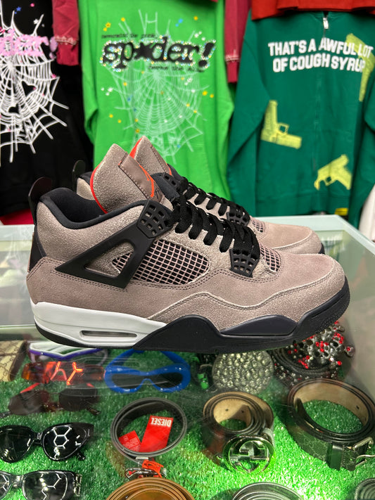 JORDAN 4 TAUPE HAZE (PRE-OWNED NO BOX)