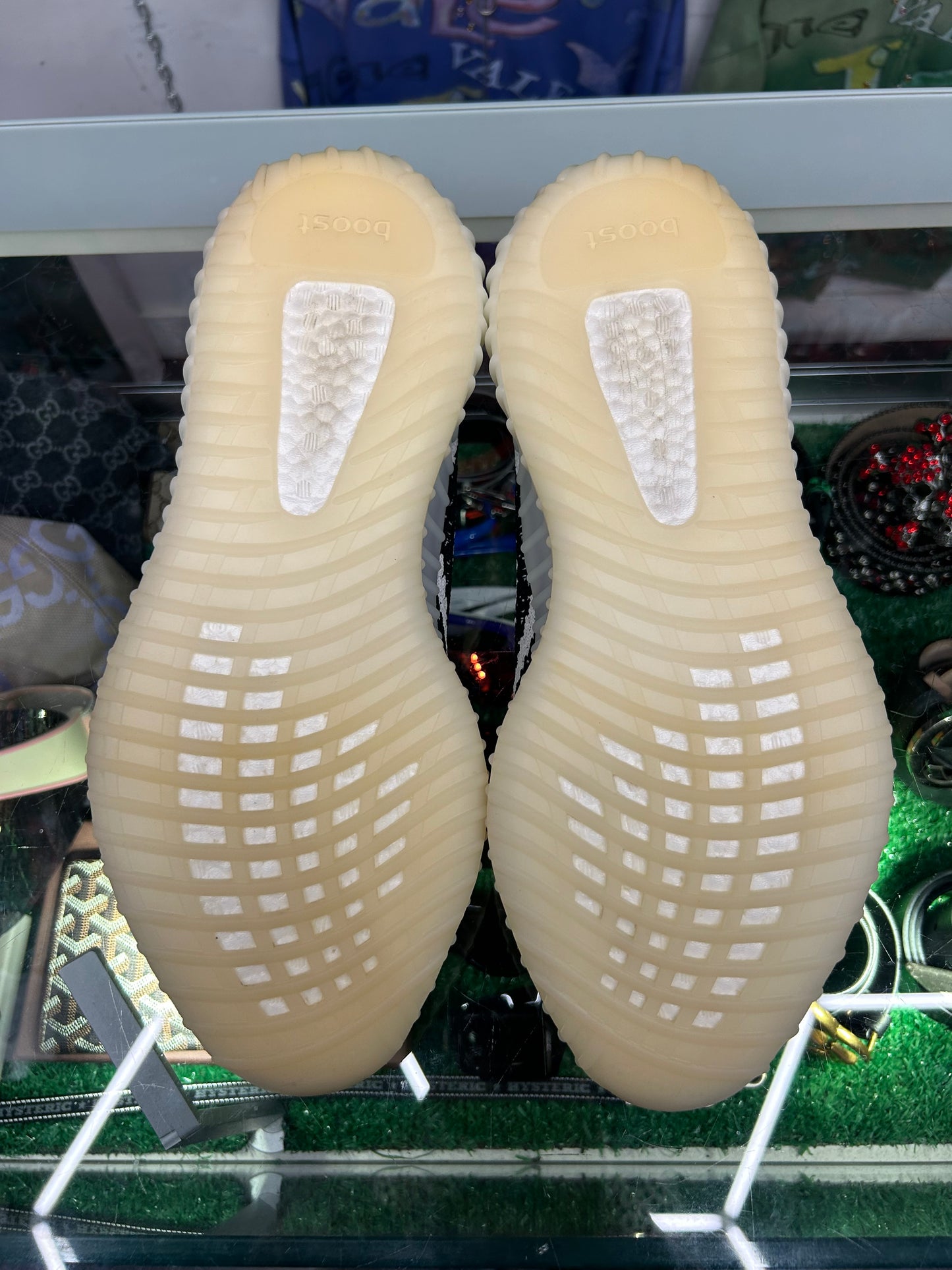 YEEZY 350 ZEBRA (PRE-OWNED W/ BOX)