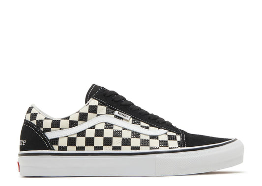 VANS X SUPREME X SWAROVSKI BLACK (BRAND NEW)