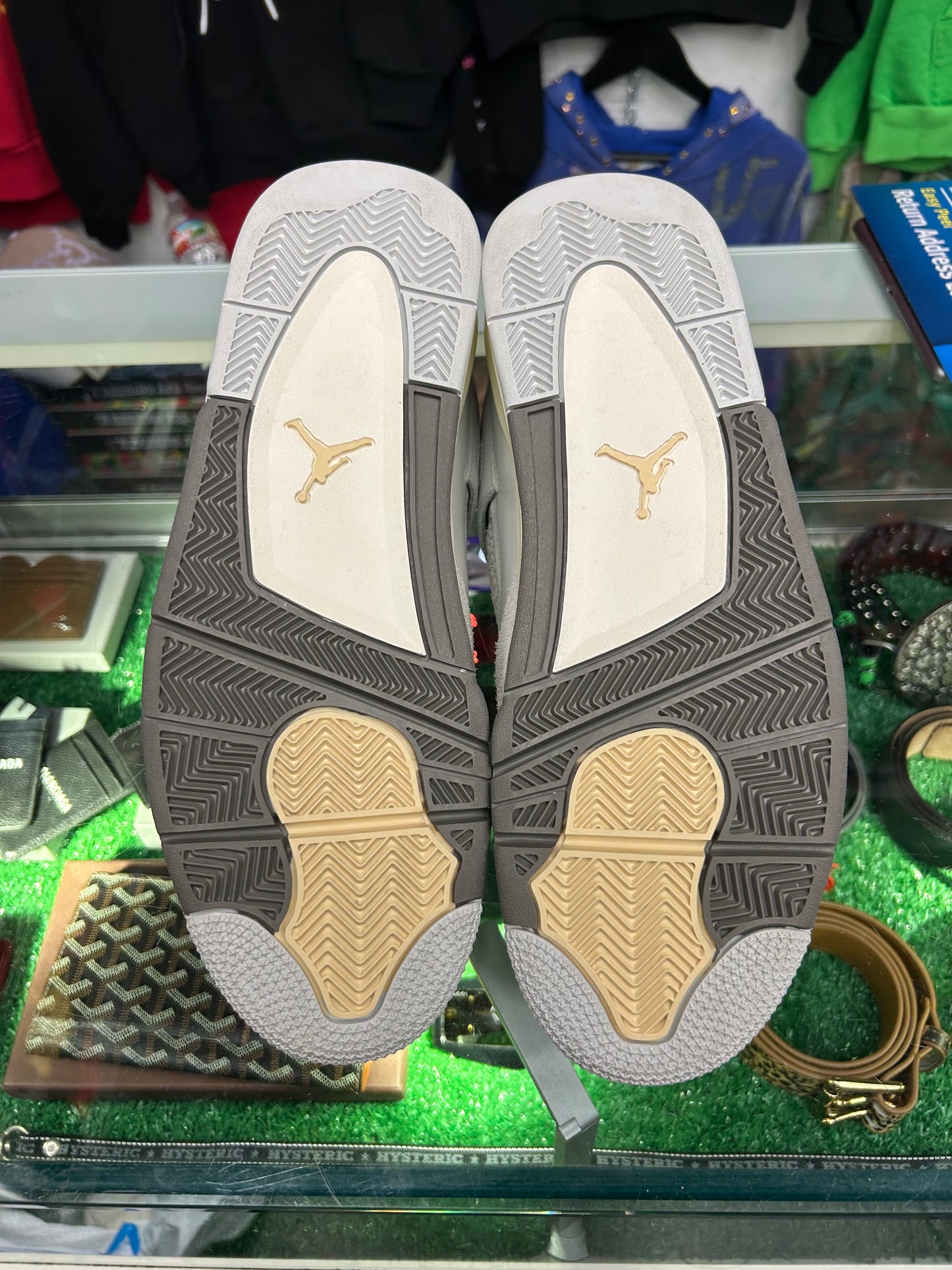 JORDAN 4 CRAFT (PRE-OWNED W/ BOX)