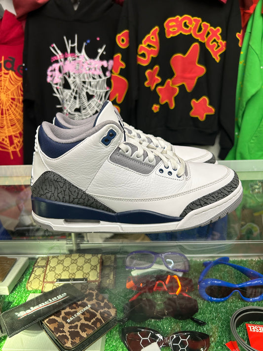 JORDAN 3 MIDNIGHT NAVY (PRE-OWNED W/ BOX)