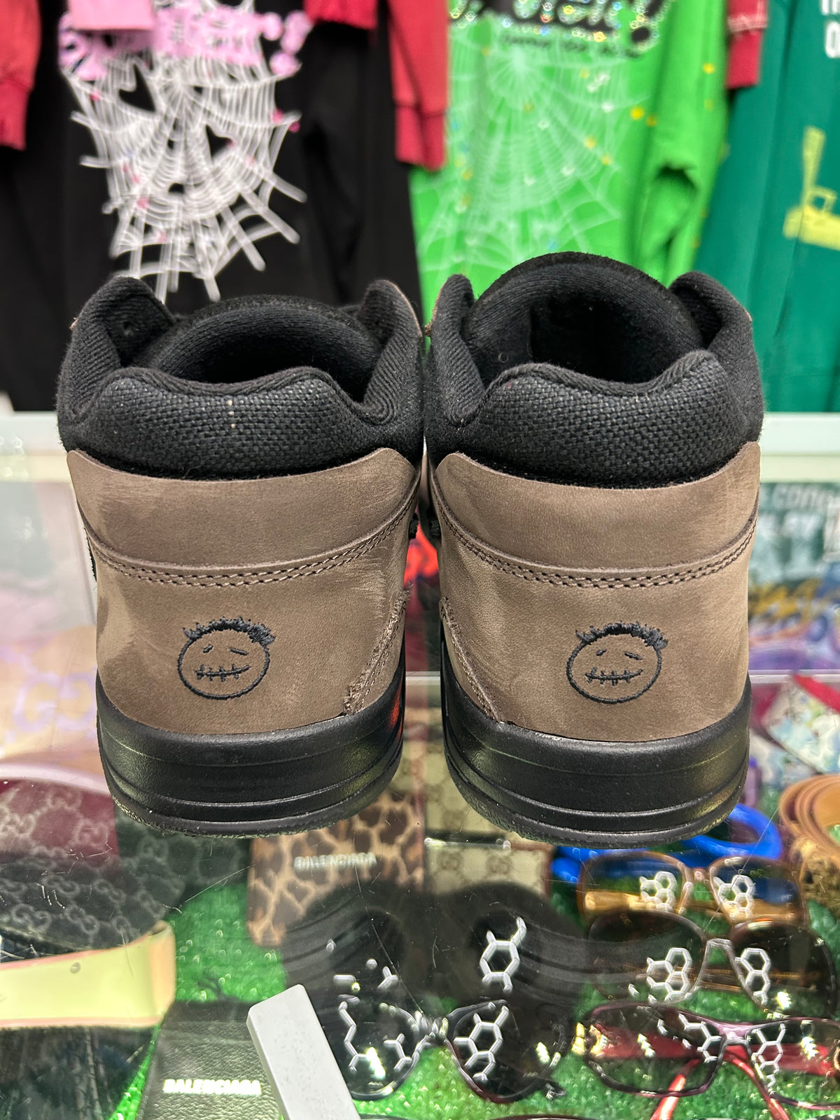 TRAVIS SCOTT JUMPMAN JACKS (PRE-OWNED W/ BOX)