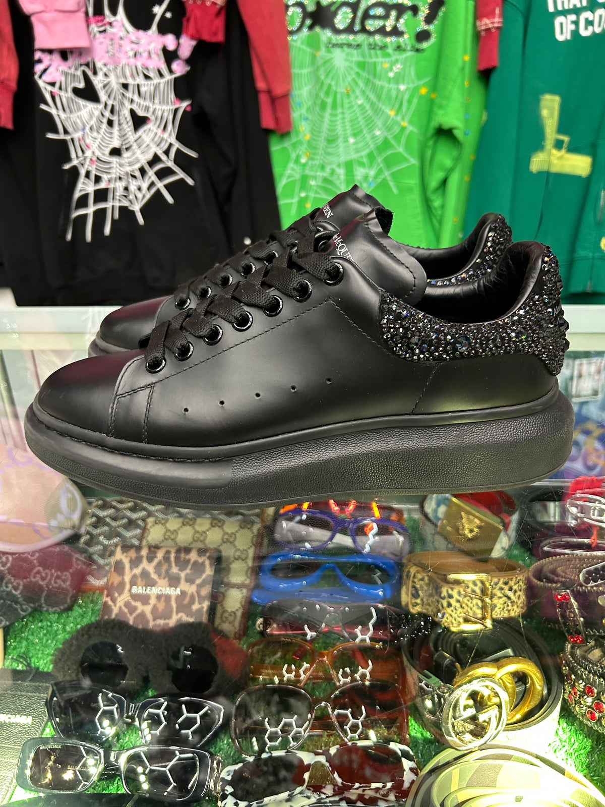 ALEXANDER MCQUEEN OVERSIZED “BLACK” (PRE-OWNED W/ BOX)