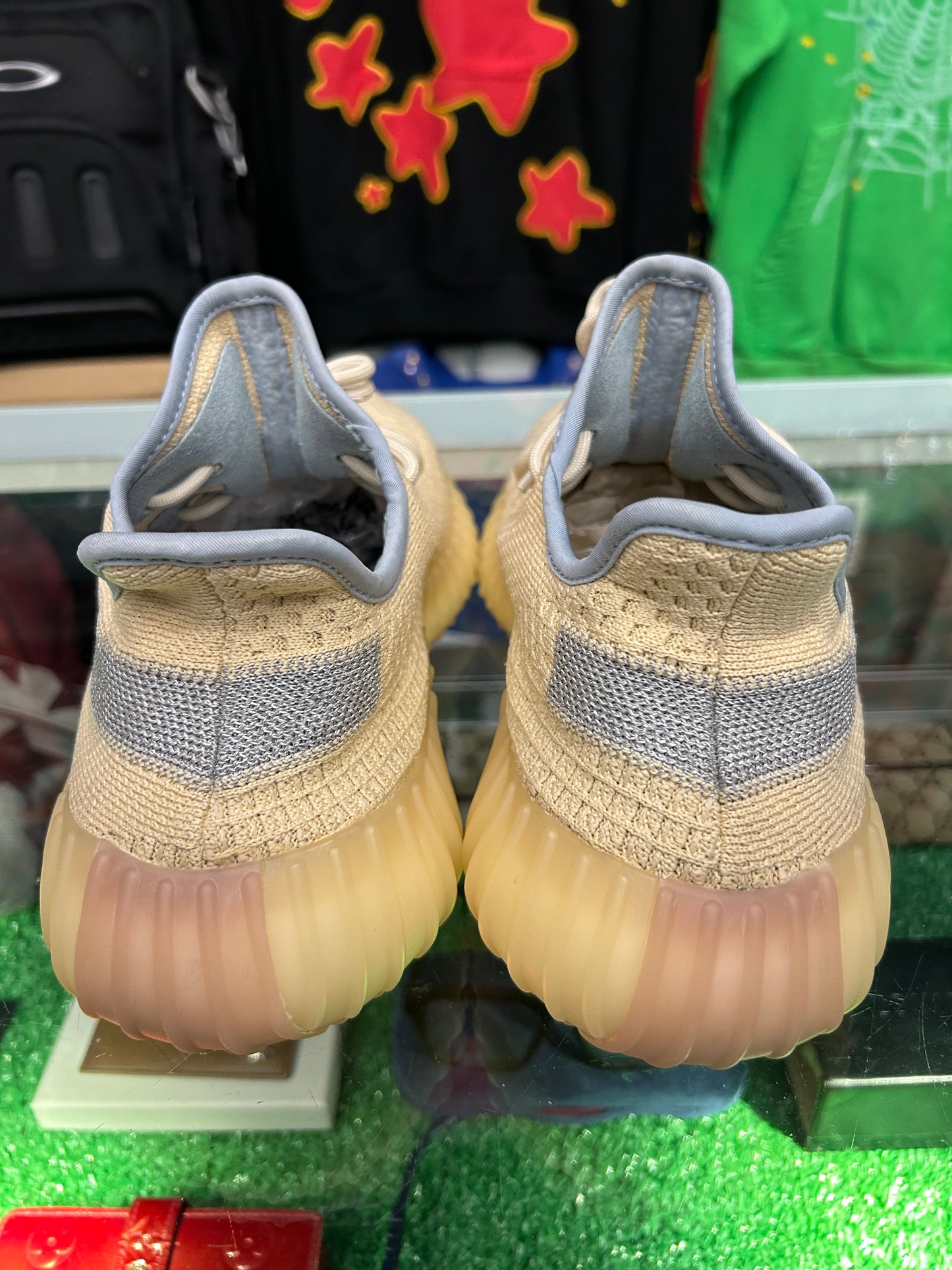 YEEZY 350 V2 LINEN (PRE-OWNED W/ BOX)