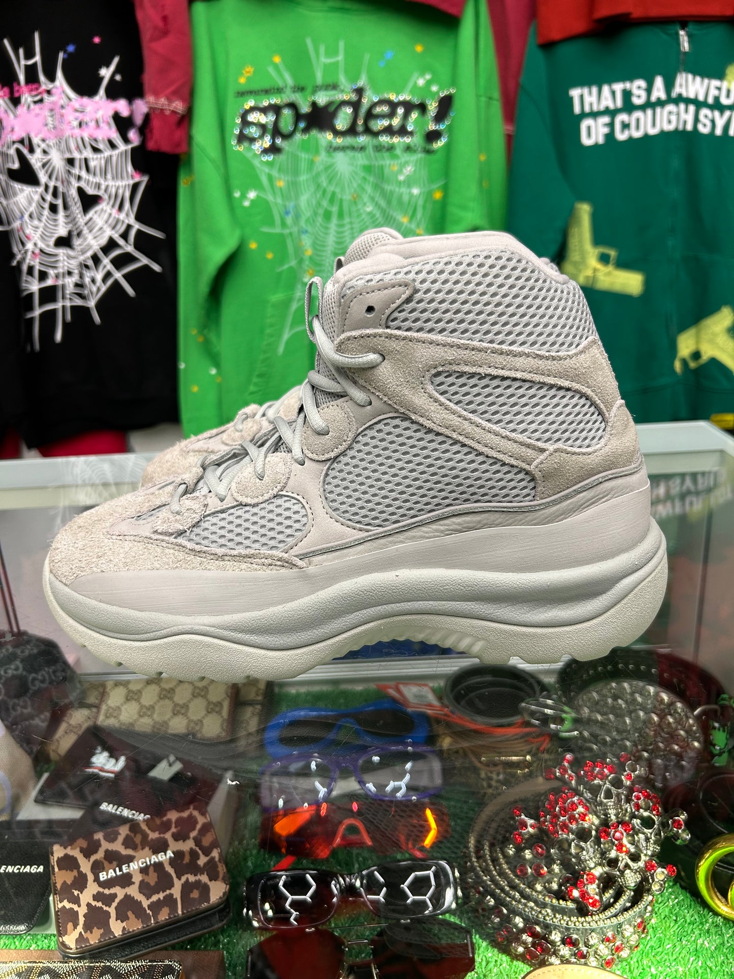 YEEZY ADIDAS DESERT BOOT SALT (PRE-OWNED W/ BOX)