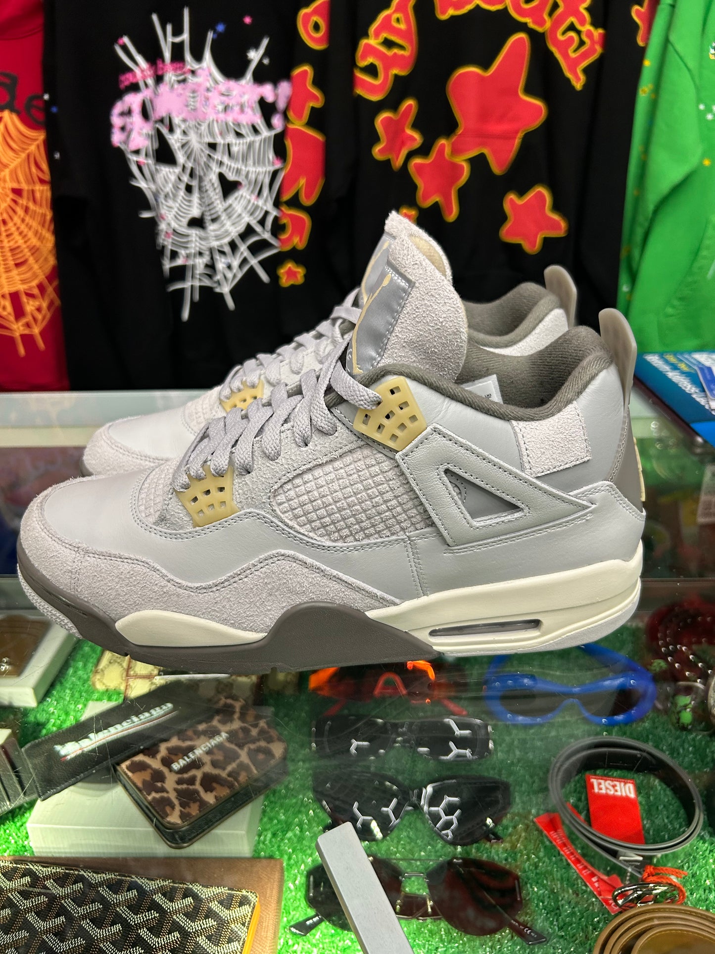 JORDAN 4 CRAFT (PRE-OWNED W/ BOX)