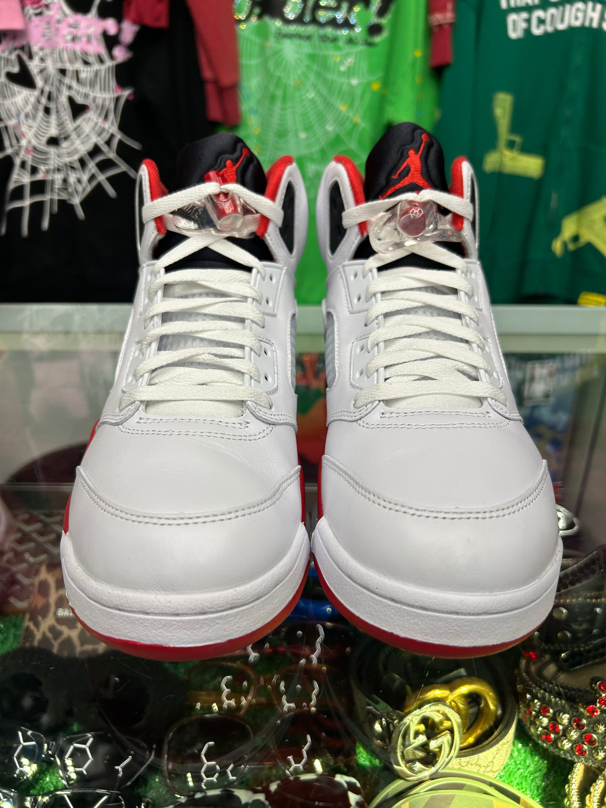 JORDAN 5 FIRE RED (PRE-OWNED)