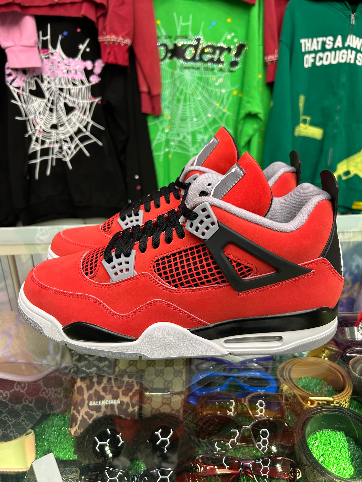 JORDAN 4 TORO (PRE-OWNED W/ BOX)