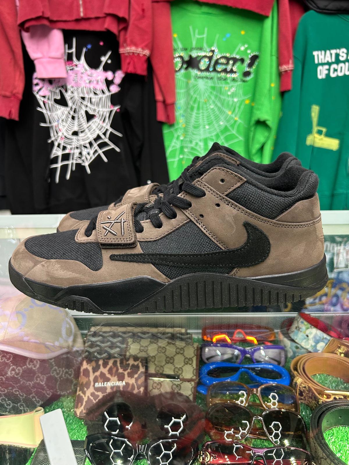 TRAVIS SCOTT JUMPMAN JACKS (PRE-OWNED W/ BOX)