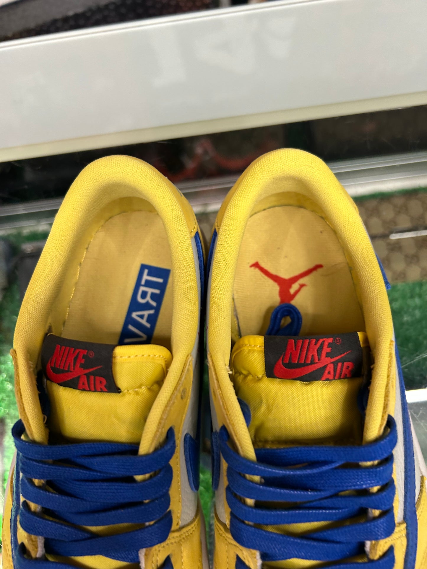 TRAVIS SCOTT X JORDAN 1 LOW CANARY (PRE-OWNED W/ BOX)