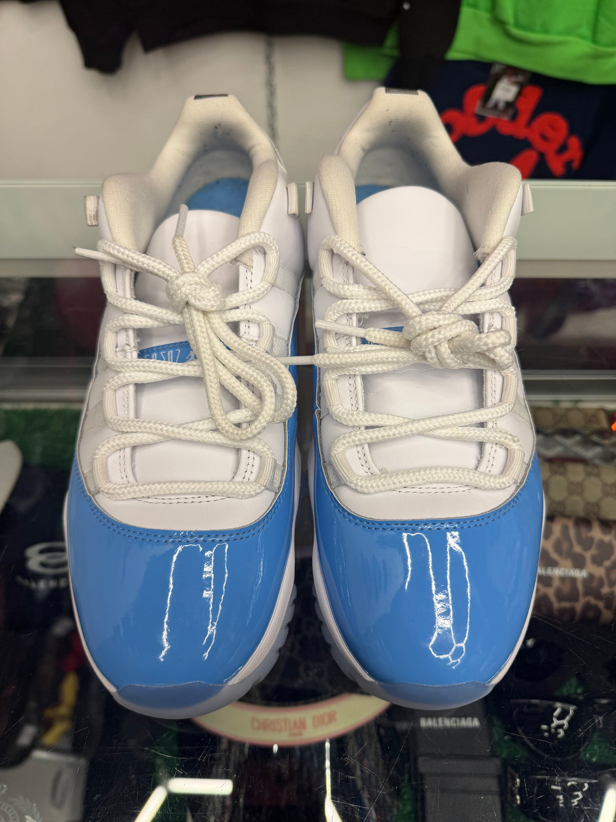 JORDAN 11 LOW UNC (PRE-OWNED W/ BOX)