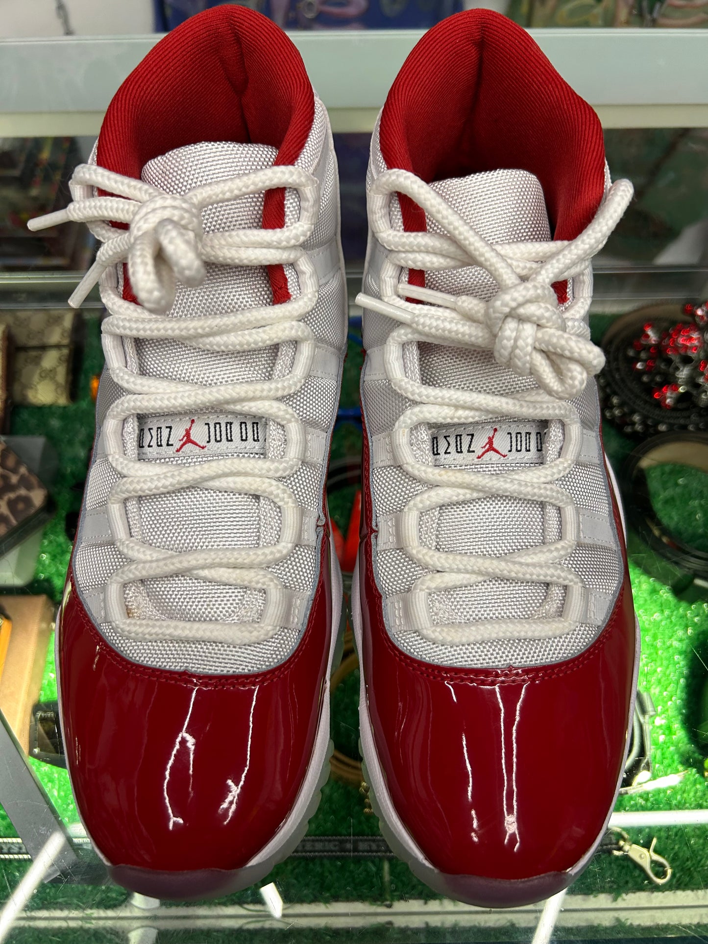 JORDAN 11 CHERRY (PRE-OWNED W/ BOX)