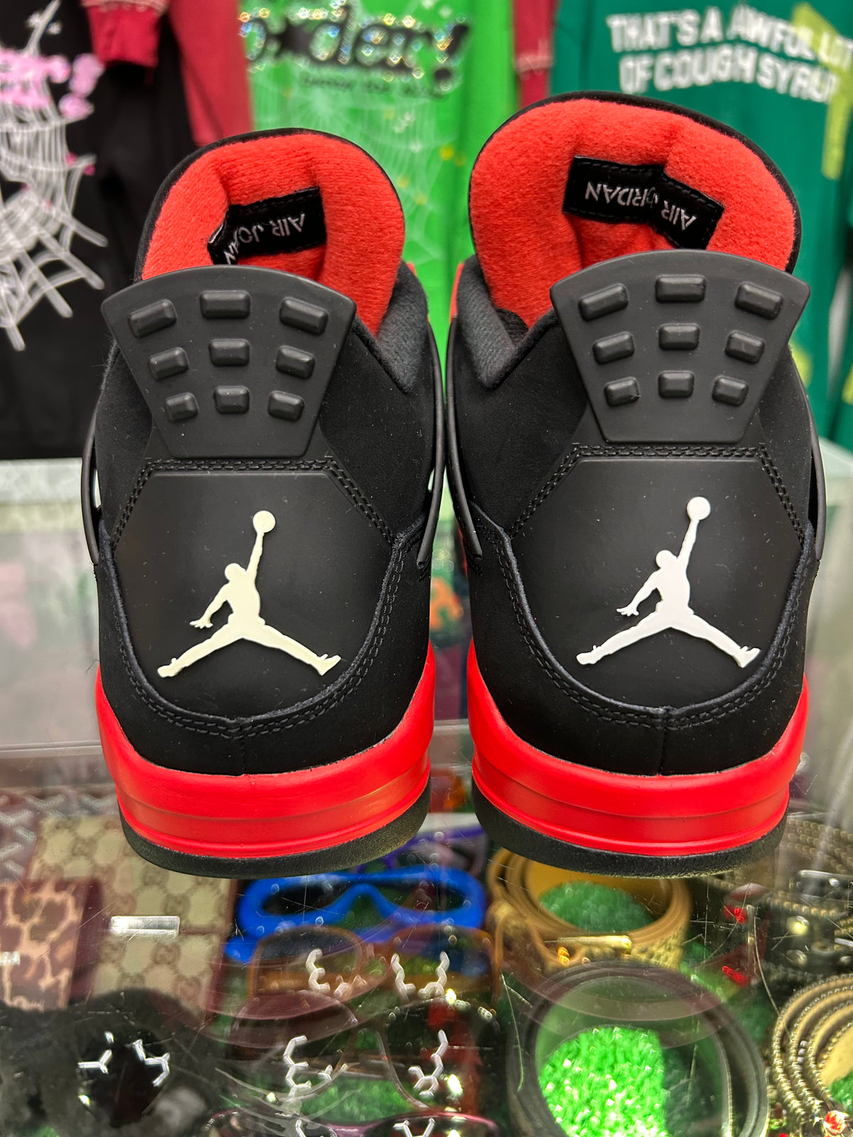 JORDAN 4 RED THUNDER (PRE-OWNED W/ BOX)