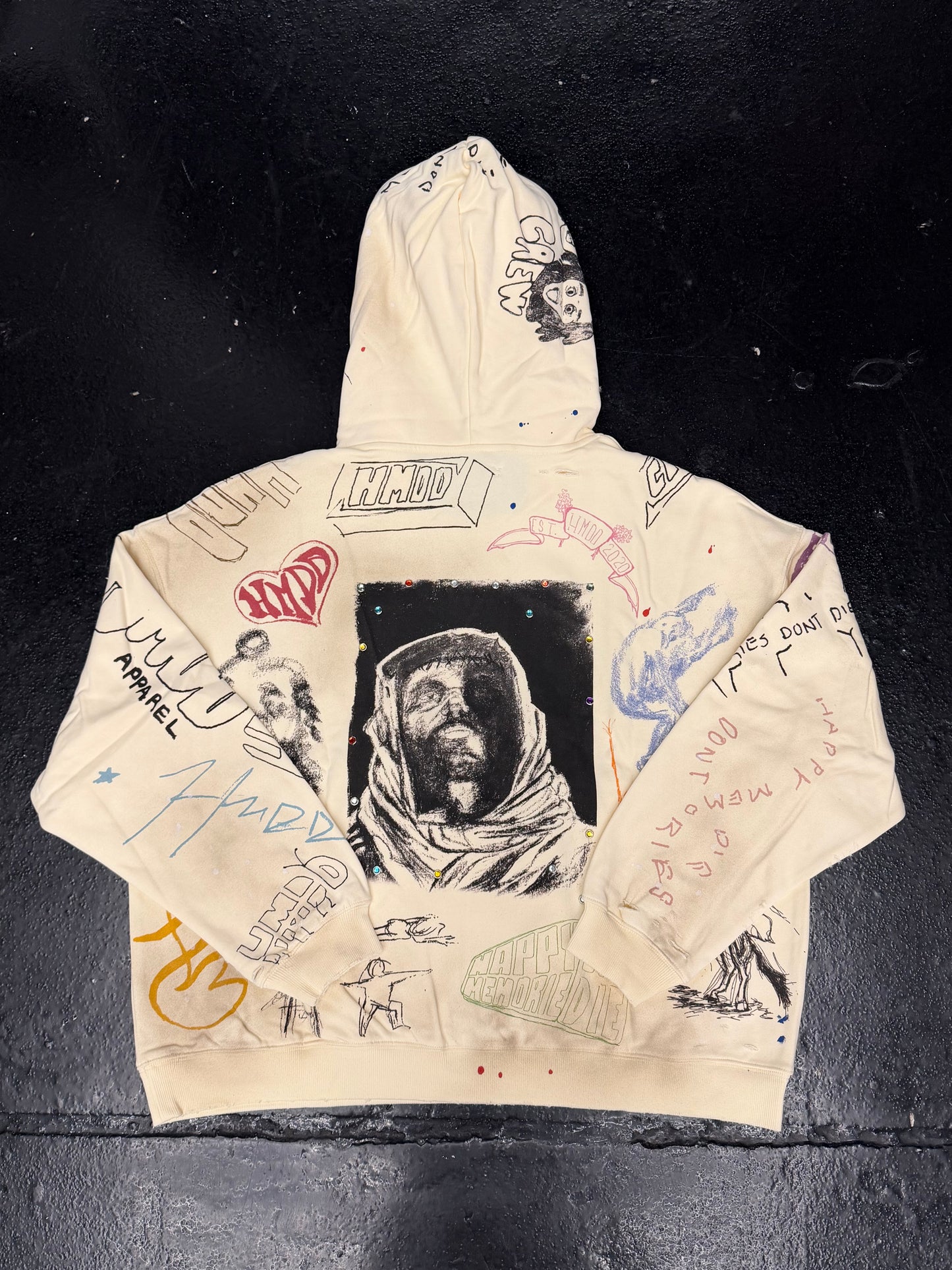 HAPPY MEMORIES HMDD SKETCH HOODIE (BRAND NEW)