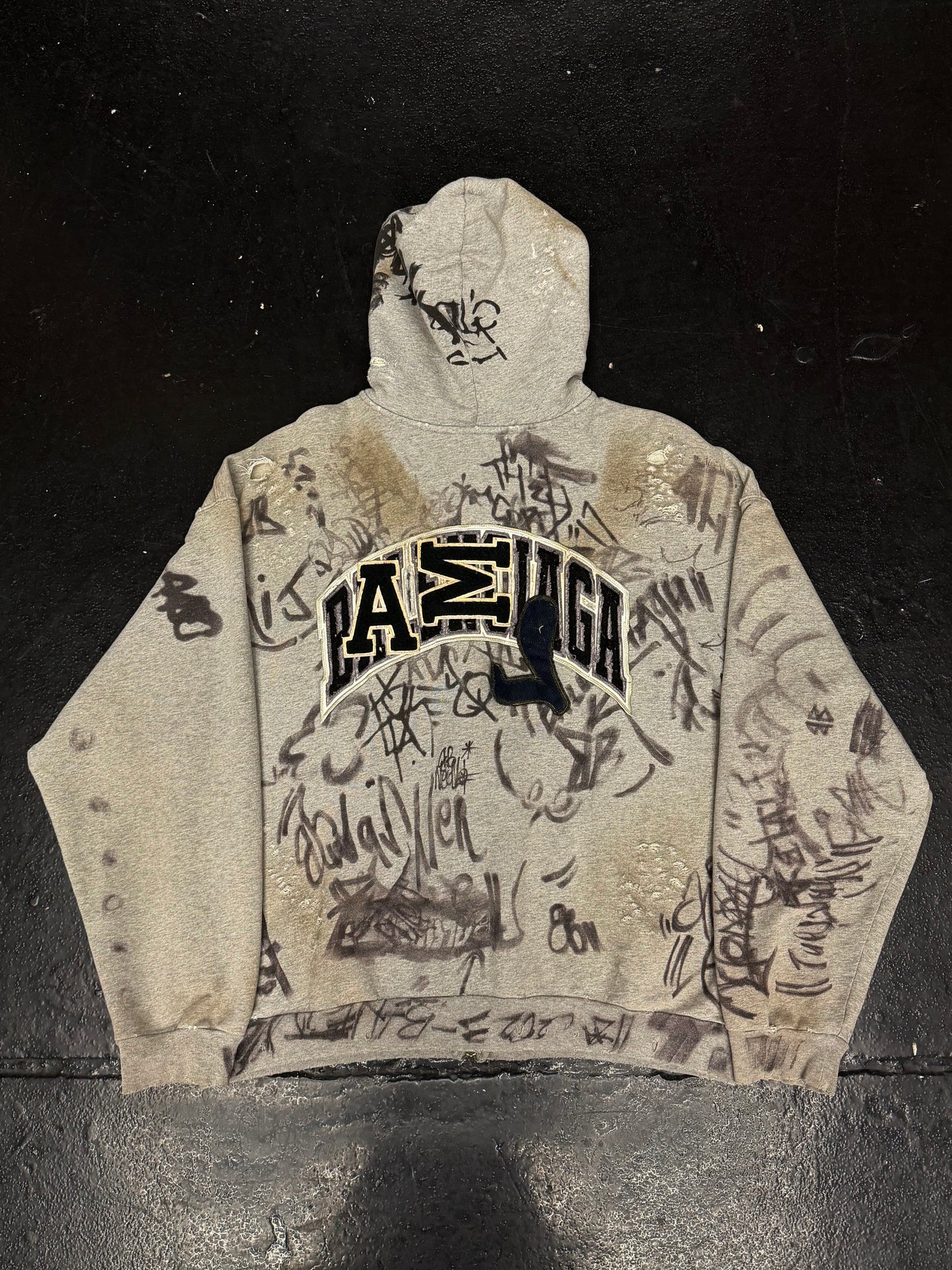 BALENCIAGA GREY SKATER GRAFFITI ZIP UP SWEATSHIRT (PRE-OWNED)