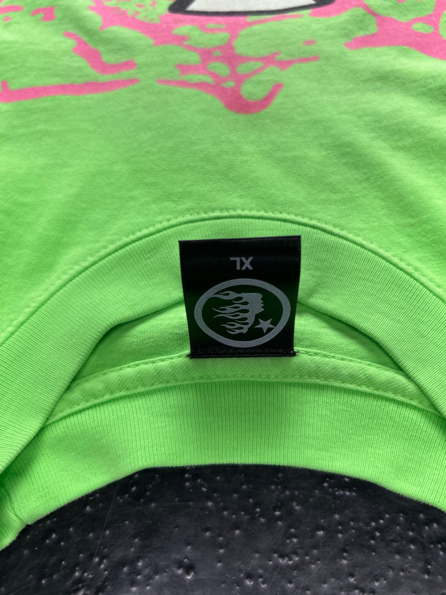 HELLSTAR NEON GREEN PINK  PATH TO PARADISE TEE (BRAND NEW)