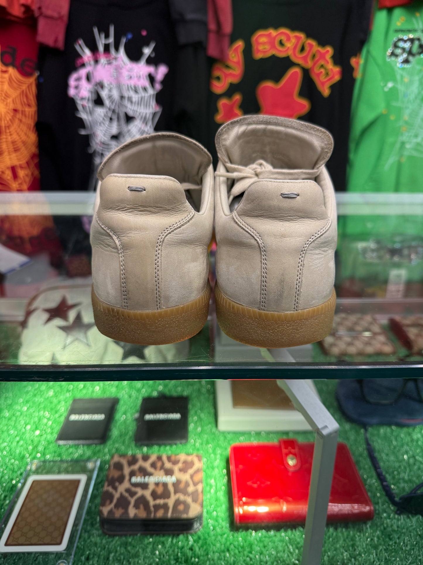 MAISON MARGIELA GATS PAINT SPLATTER (PRE-OWNED NO BOX)