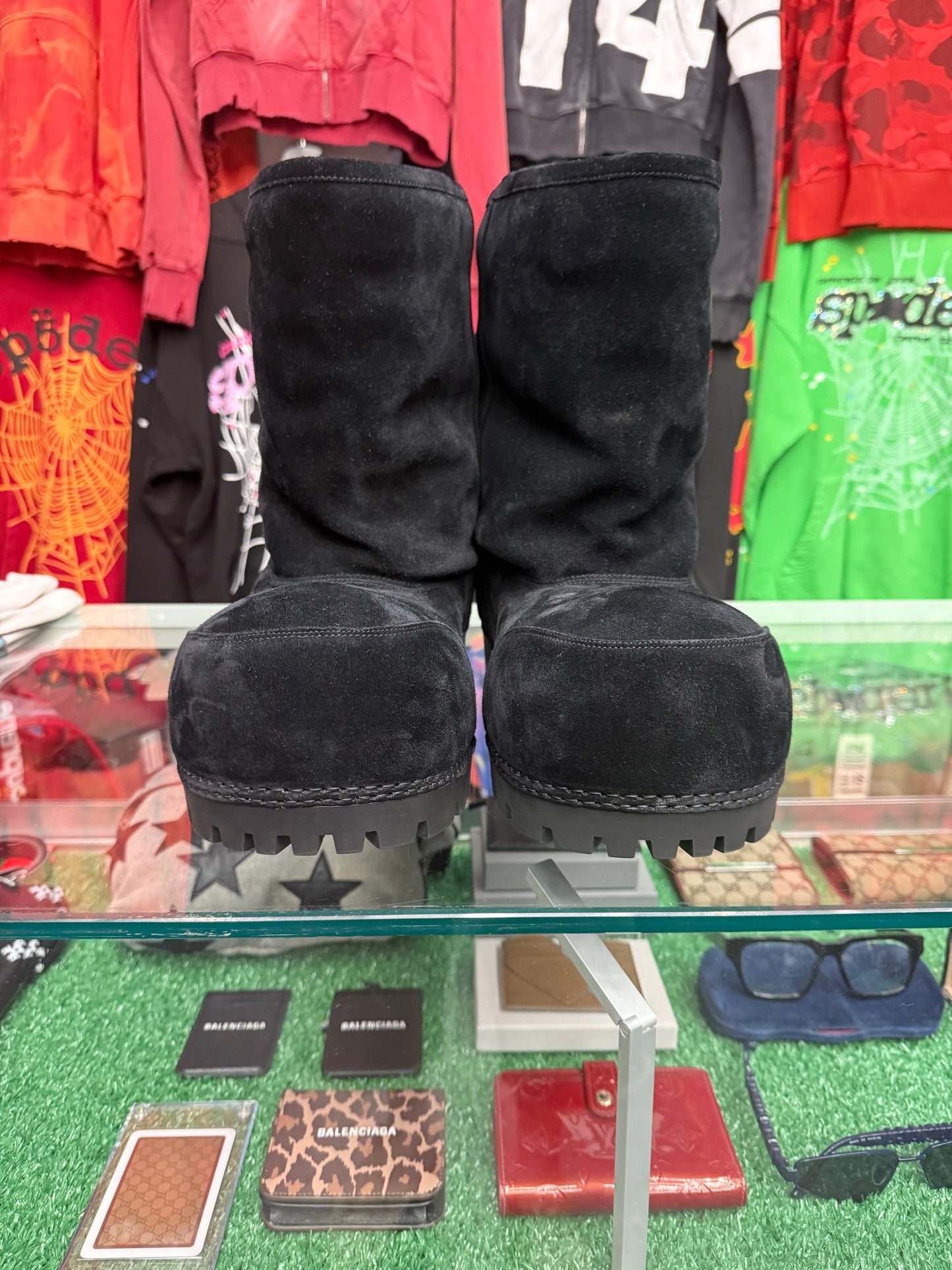 BALENCIAGA ALASKA LOW BOOT (PRE-OWNED)